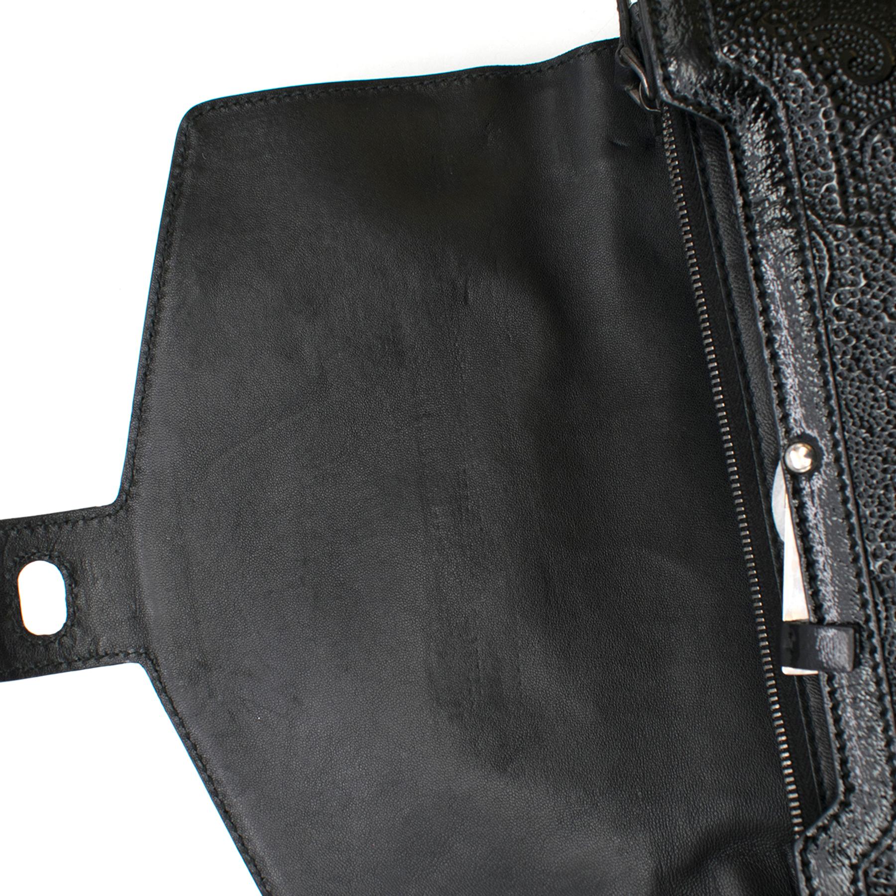 Alexander McQueen Embossed-Leather Shoulder Bag For Sale 4