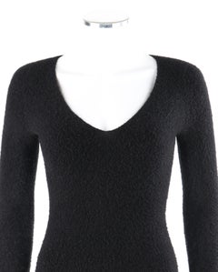 ALEXANDER McQUEEN - Pull « Highland Rape » en tricot noir, manches longues et col en V, automne-hiver 1995