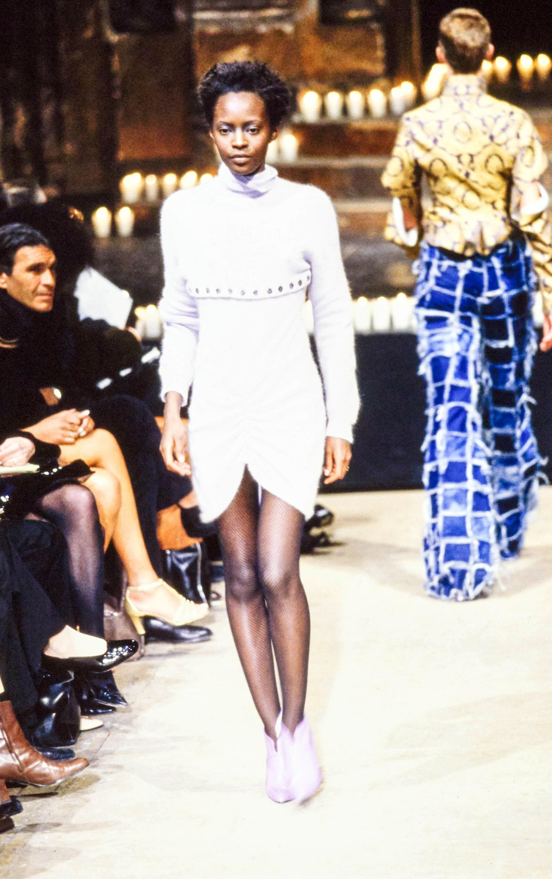 Alexander McQueen F/W 1996 Dante Show Knit Dress 7