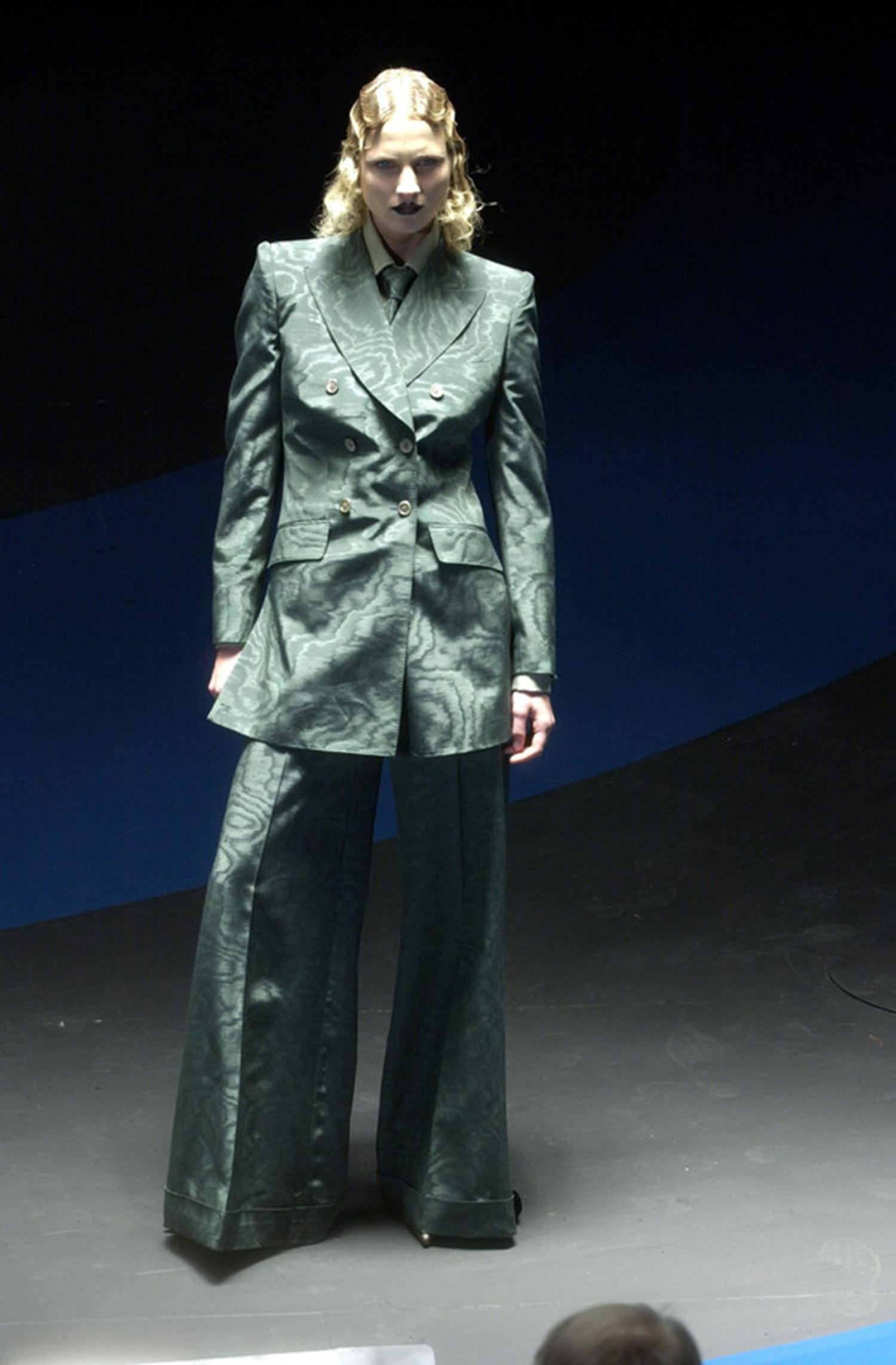 Alexander McQueen F/W 2001 Costume 