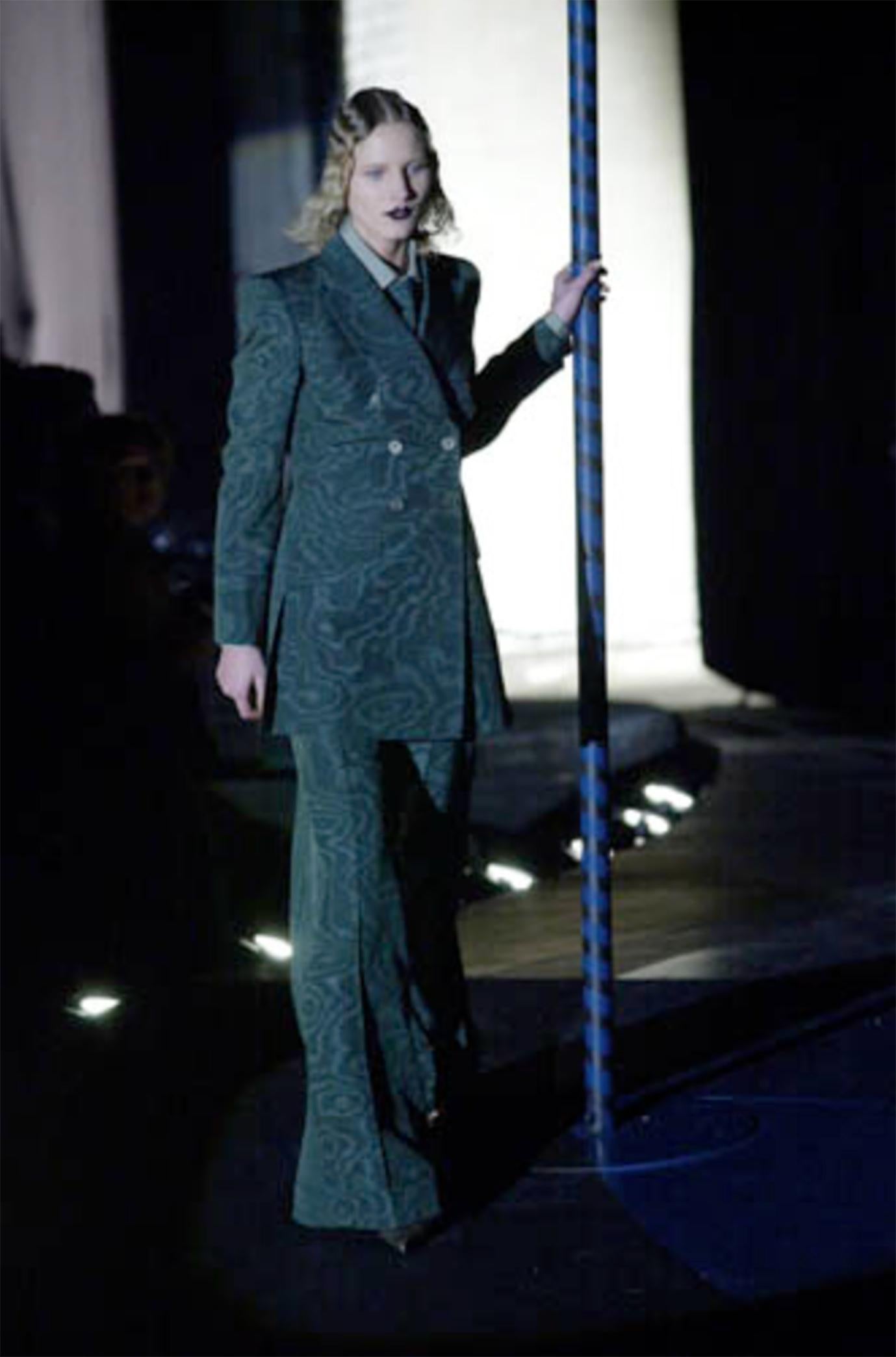 Alexander McQueen F/W 2001 Costume 