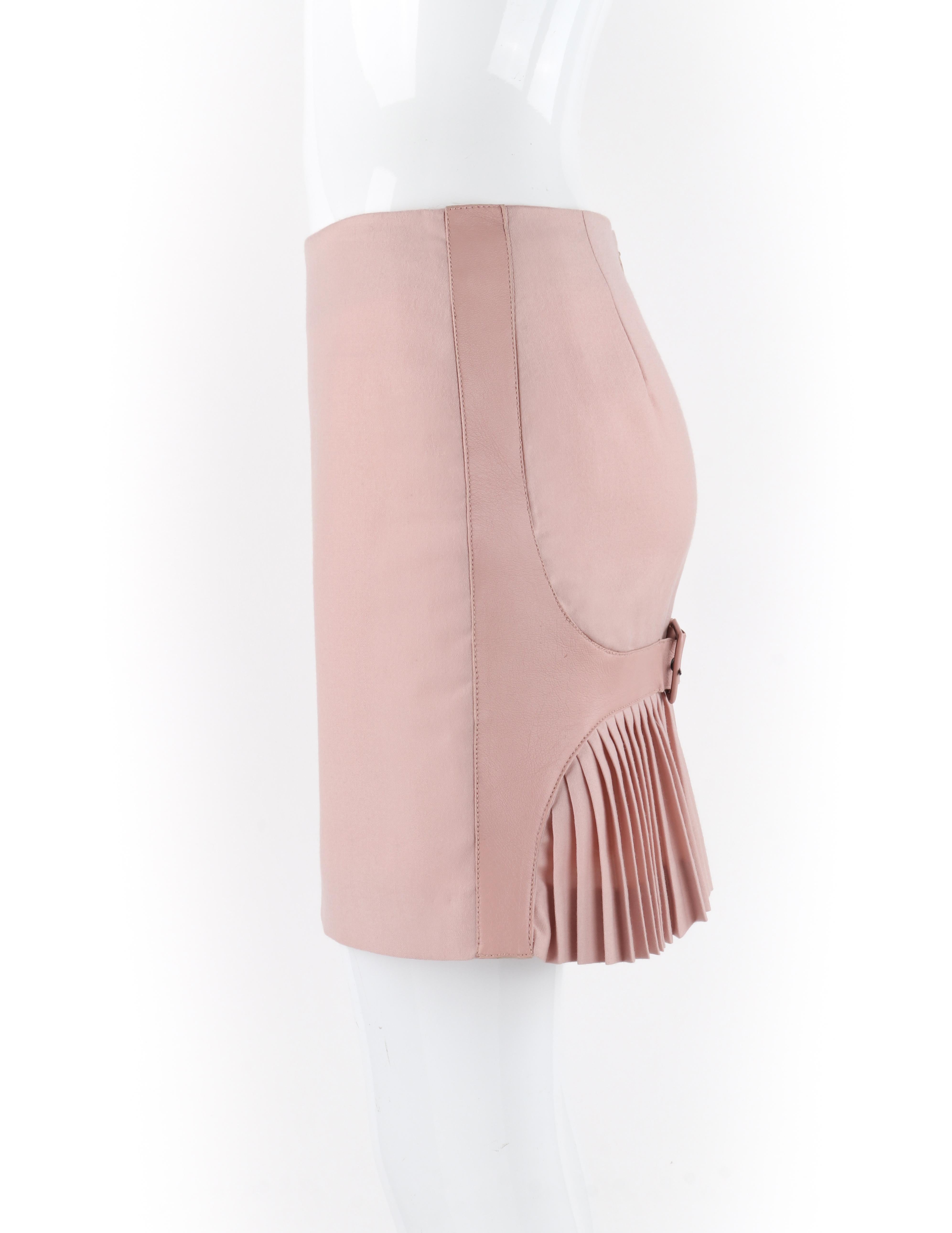 ALEXANDER McQUEEN F/W 2002 Pink Wool Leather Pleated Belt Buckle Mini Skirt For Sale 1