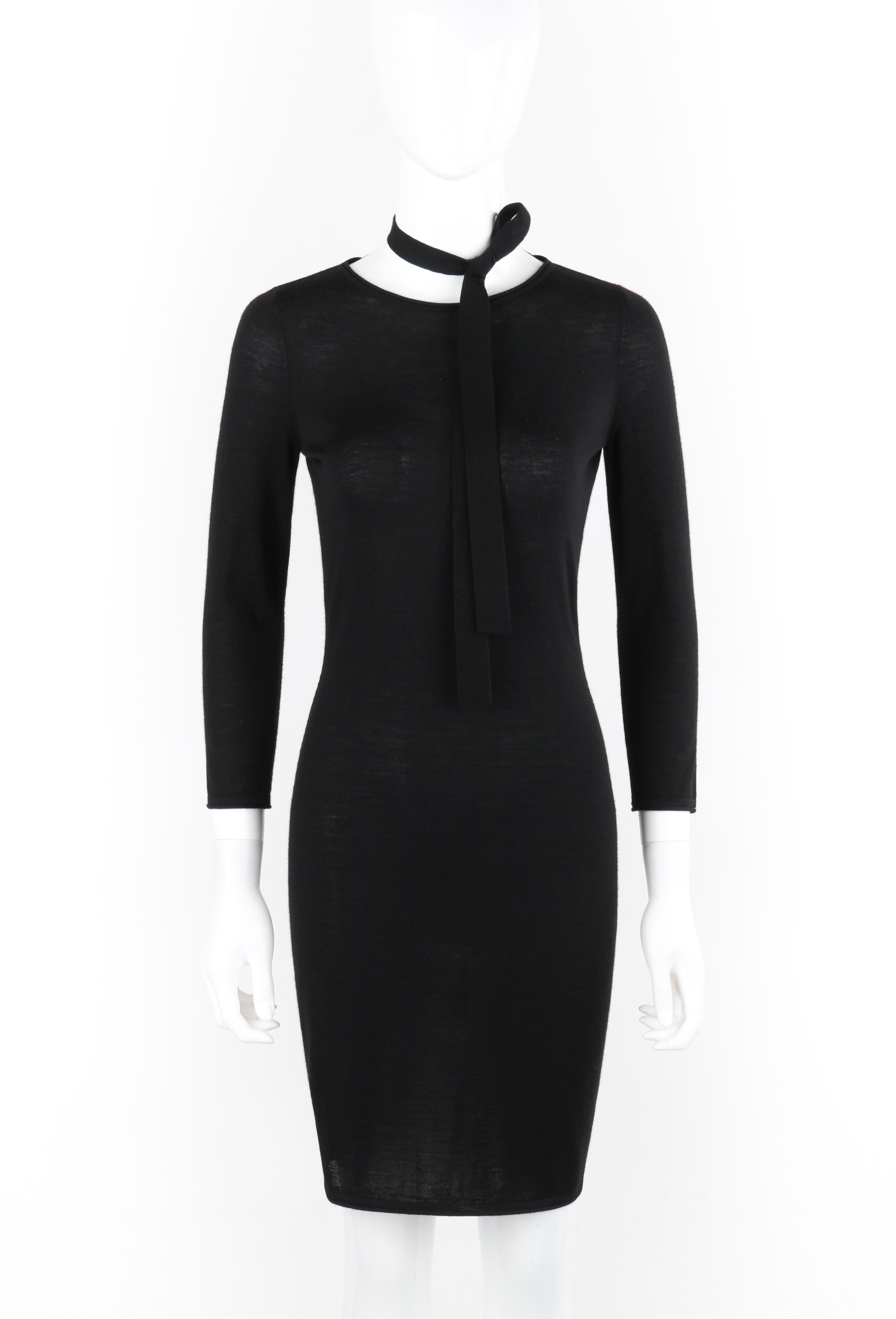ALEXANDER McQueen F/W 2004 Black Knit Draped Open Back Tie Long Sleeve Dress

Marque / Fabricant : Alexander McQueen
Collectional : F/W 2004 