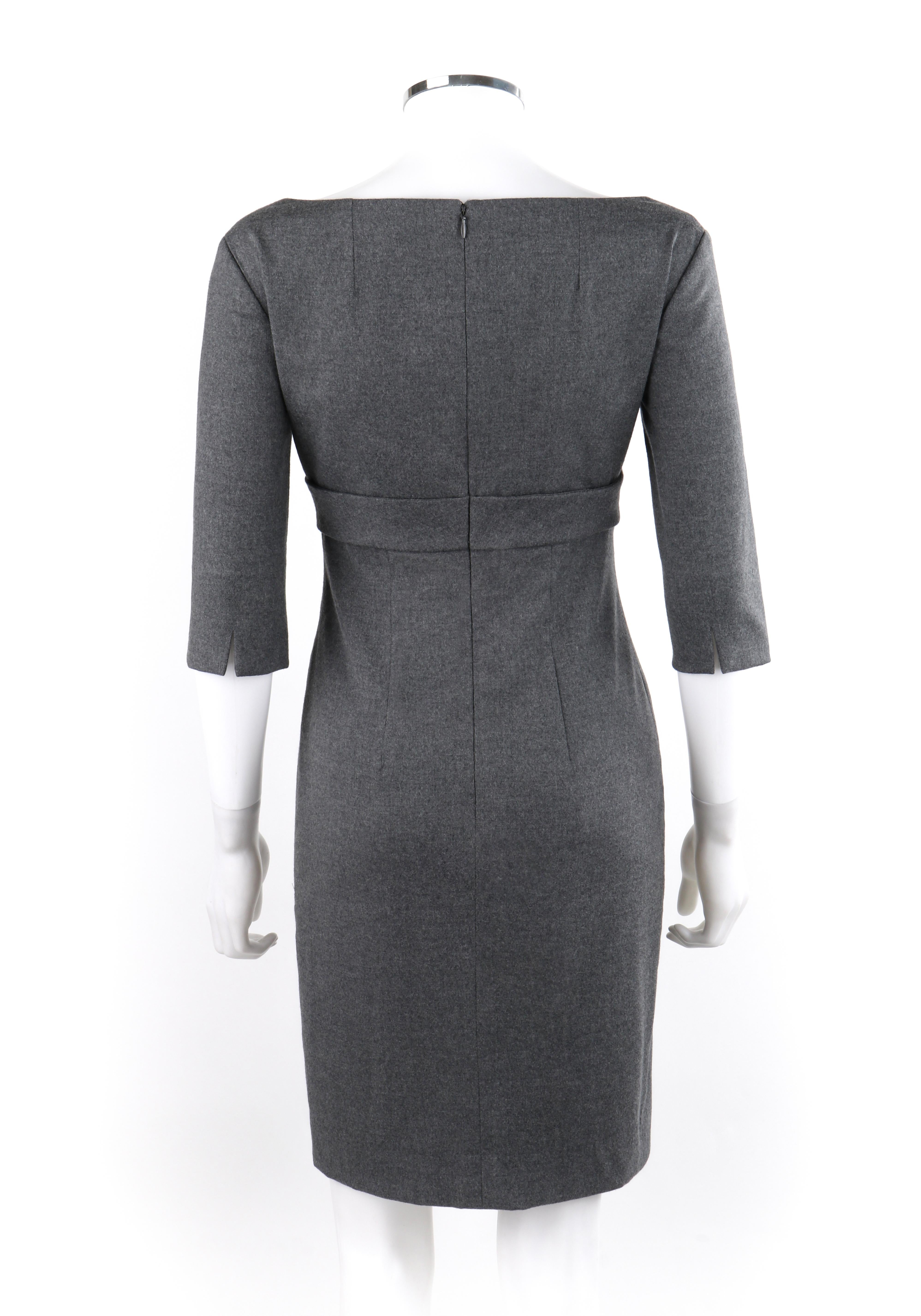 ALEXANDER McQUEEN F/W 2006 “Widows Of Culloden” Gray Bow Empire Sheath Dress For Sale 1