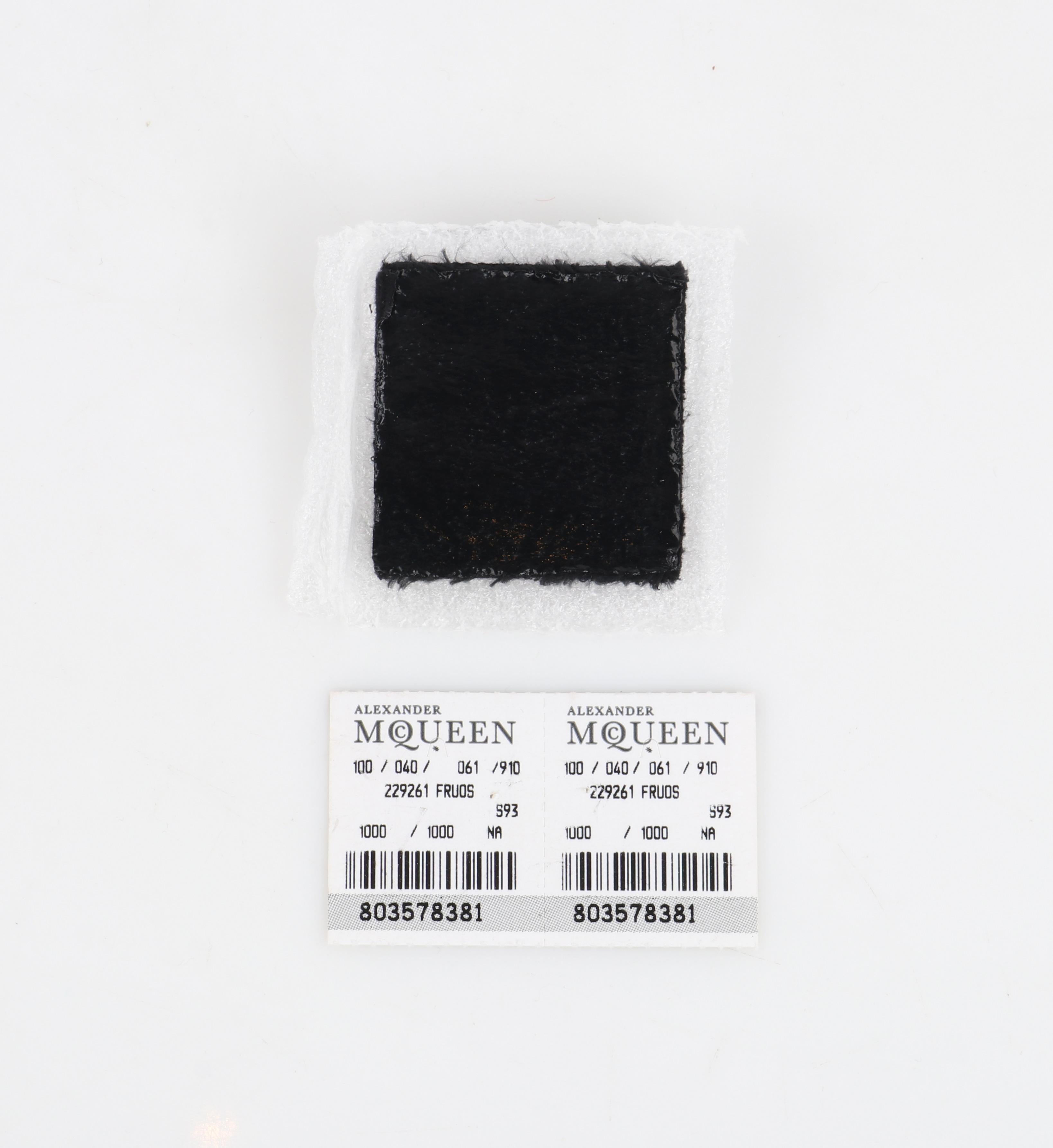 Alexander McQueen A/I 2009 - Pochette grande in vernice nera stropicciata in vendita 6