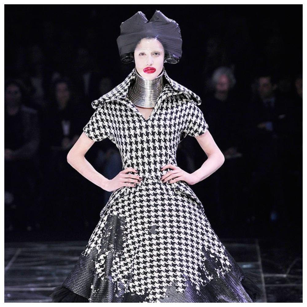 Alexander McQueen A/I 2009 