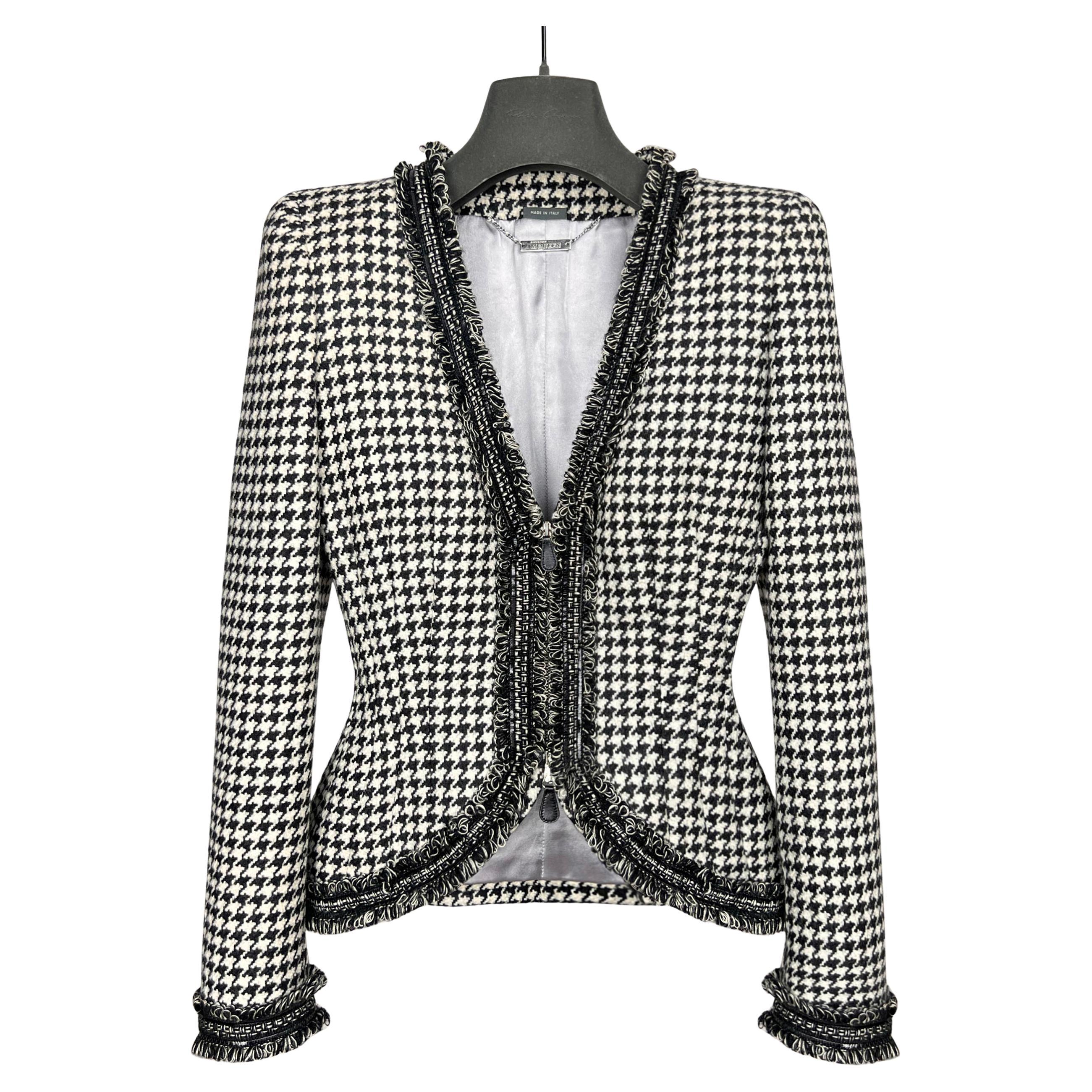 Alexander McQueen A/I 2009 "The Horn of Plenty", giacca a quadri con denti di segugio in vendita