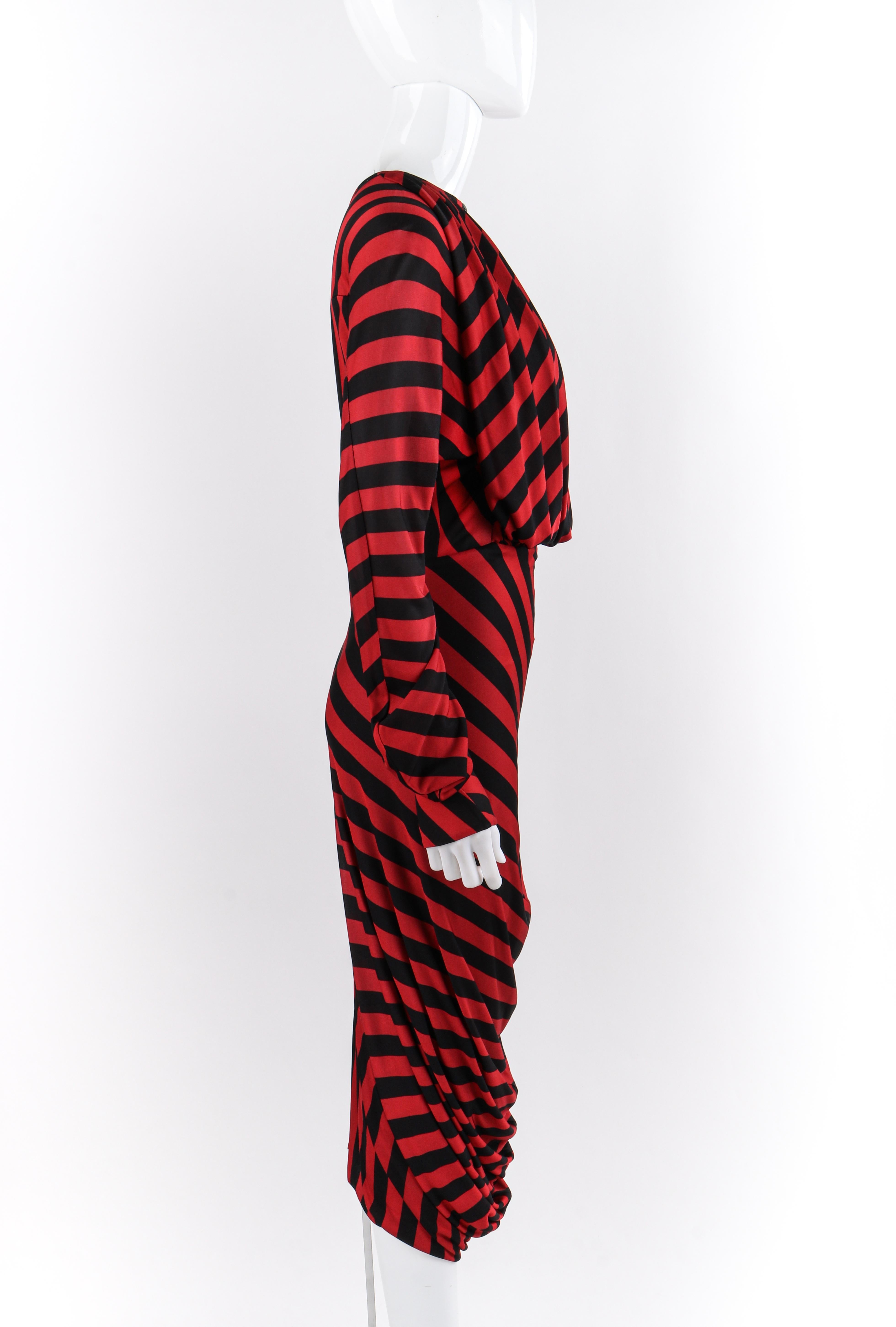 ALEXANDER McQUEEN F/W 2009 “The Horn of Plenty” Red Black Chevron Ruched Dress In Good Condition For Sale In Thiensville, WI