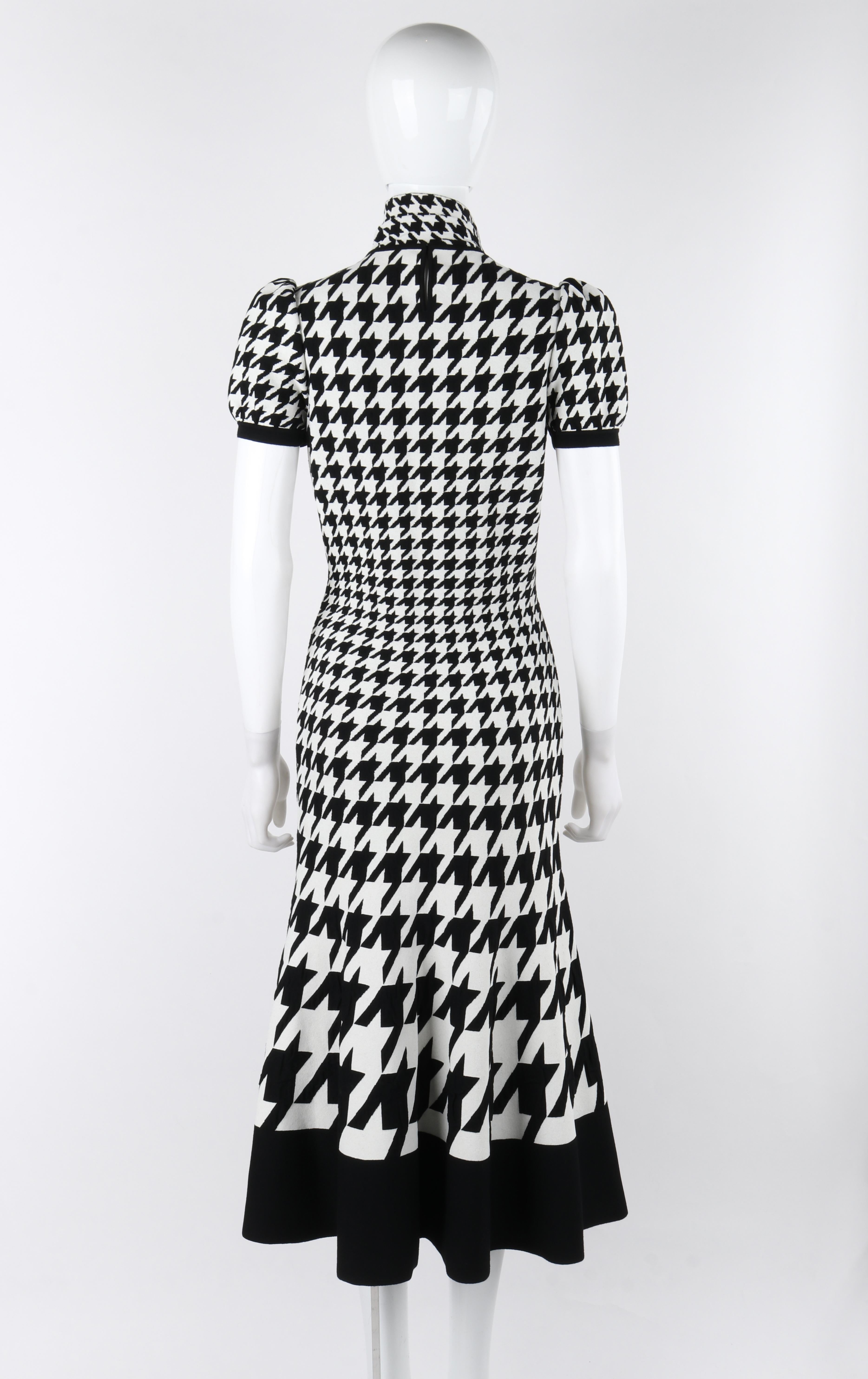 Alexander McQueen F/W 2019 Black White Houndstooth Oversized Tie Neck Knit Dress 1