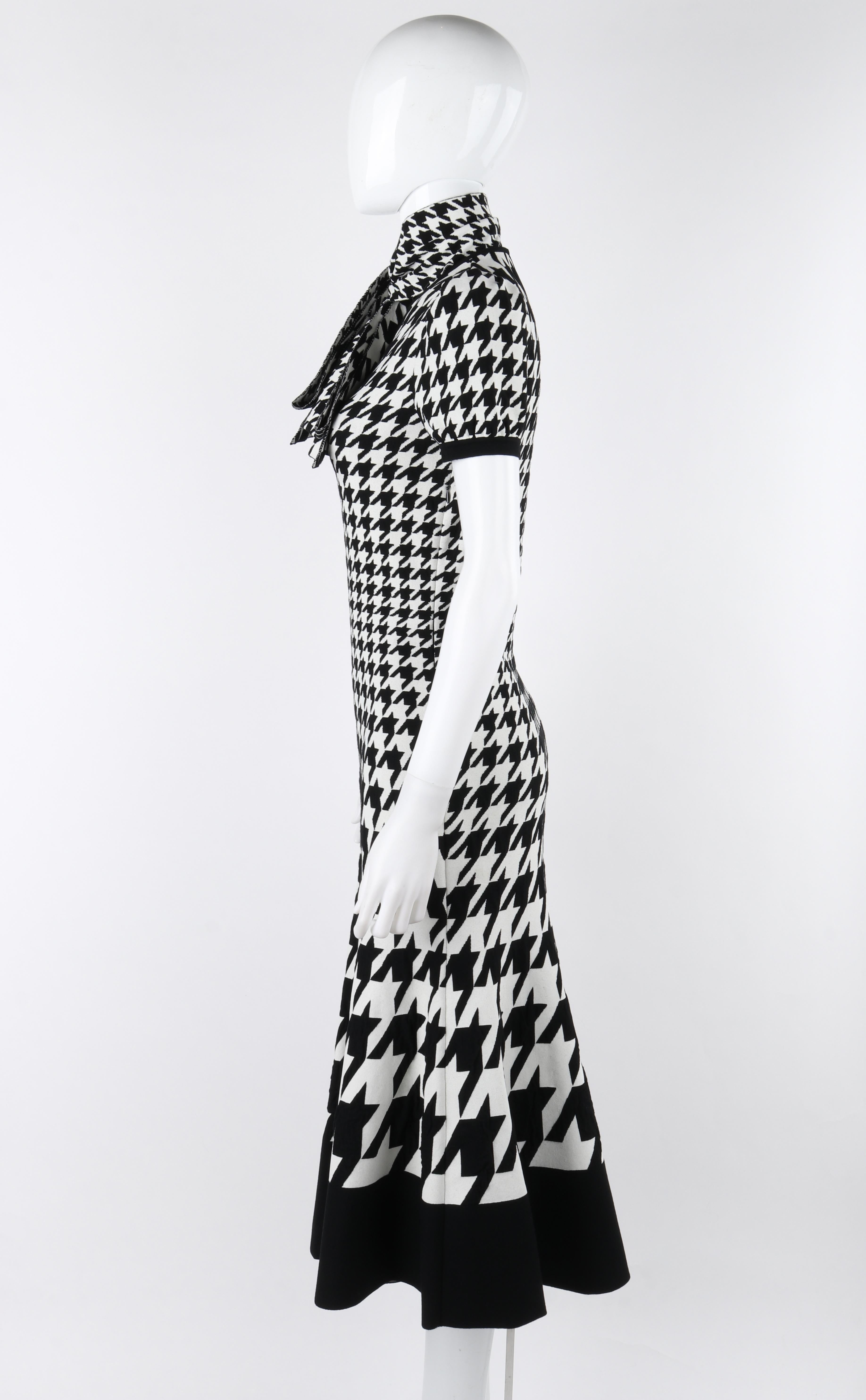 Alexander McQueen F/W 2019 Black White Houndstooth Oversized Tie Neck Knit Dress 2