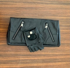Alexander McQueen Faithful Glove Clutch in Black Leather