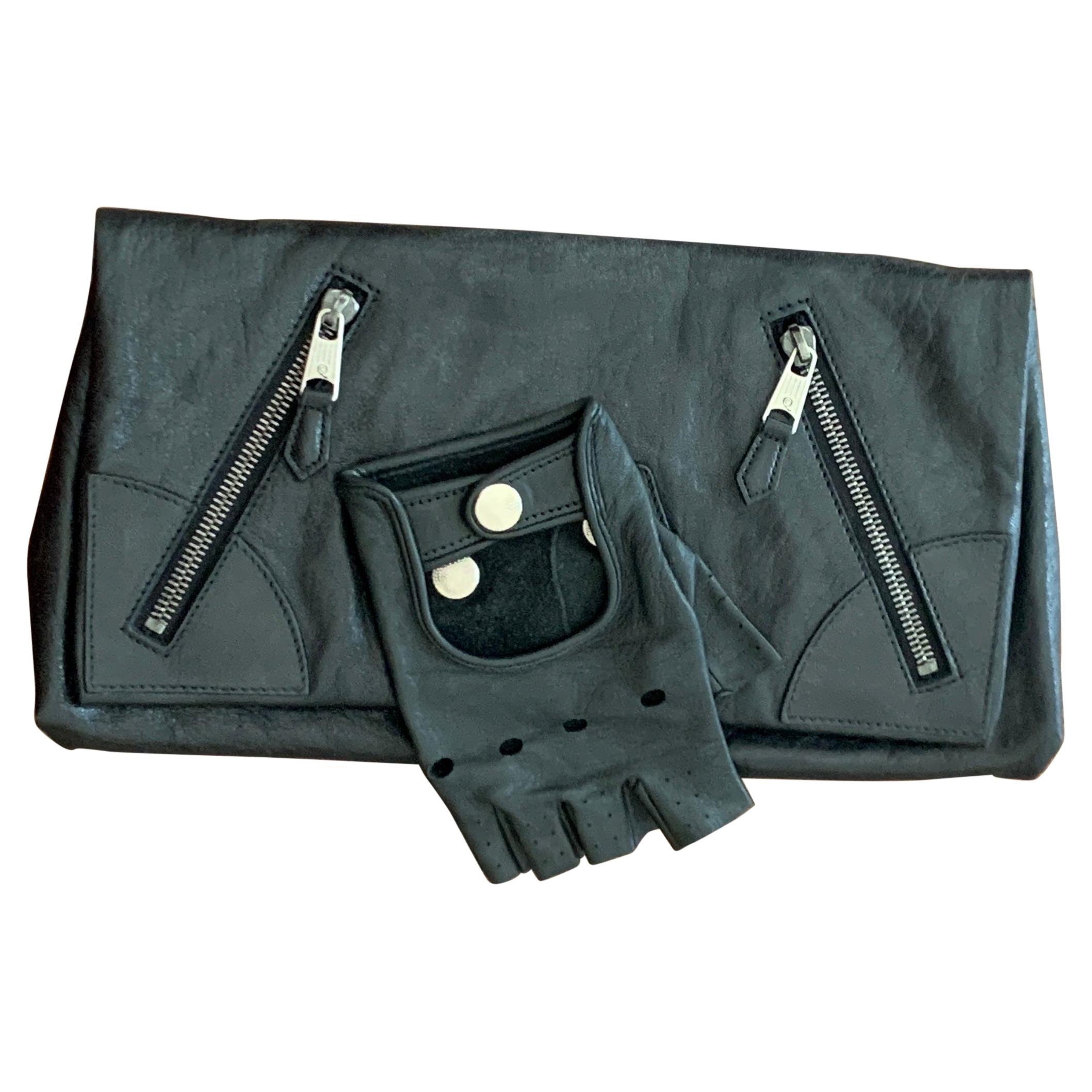 Alexander McQueen Faithful Glove Clutch in Black Leather 