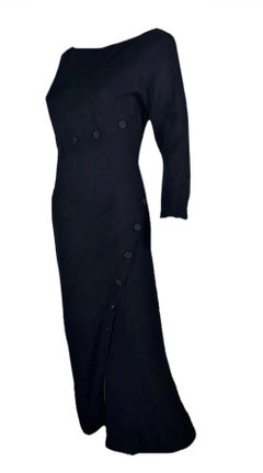 Alexander McQueen Autunno 2007 - Vestito midi nero con dettaglio di perline e bottoni