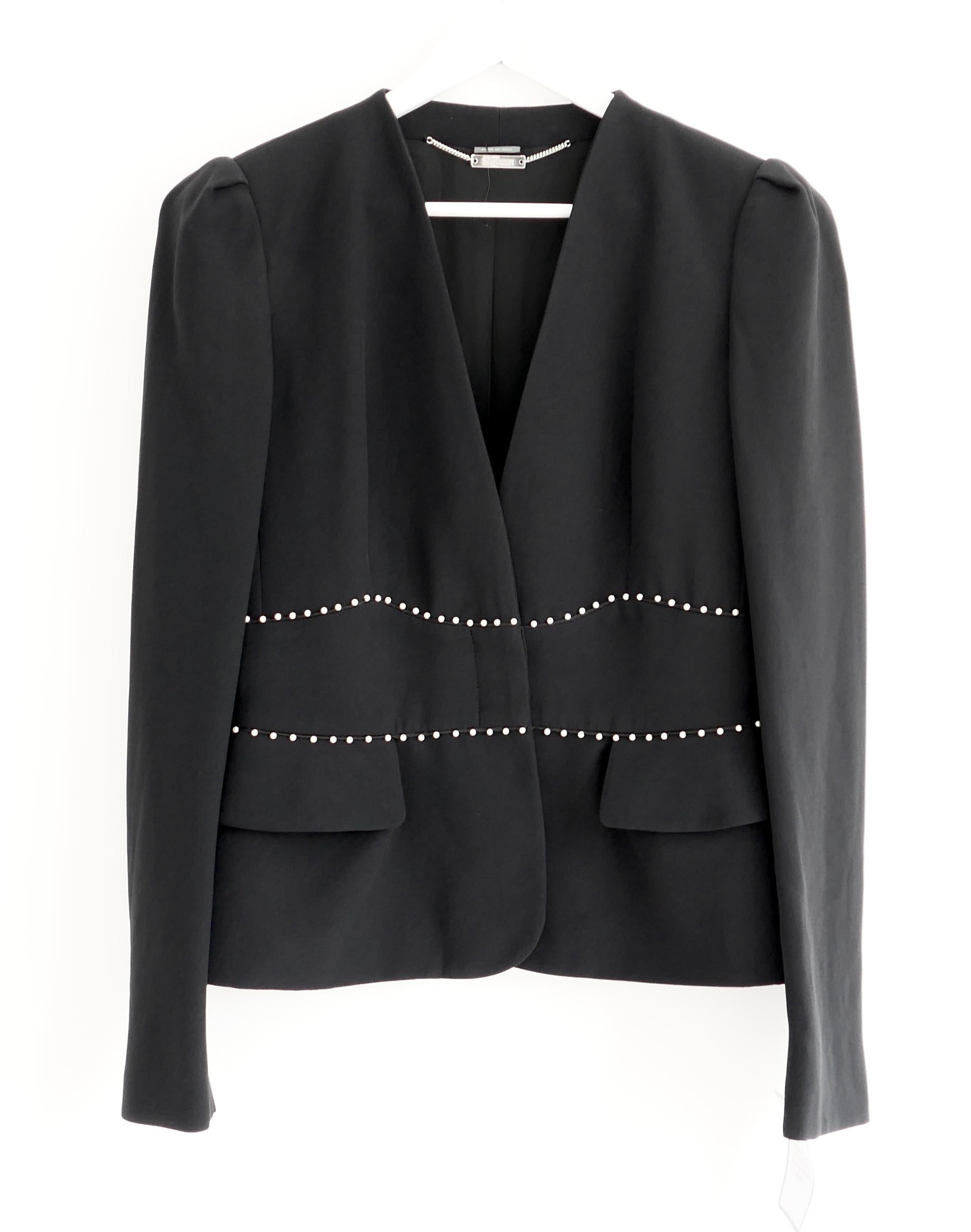 Alexander McQueen Otoño 2013 Chaqueta Blazer con adornos de perlas Negro en venta