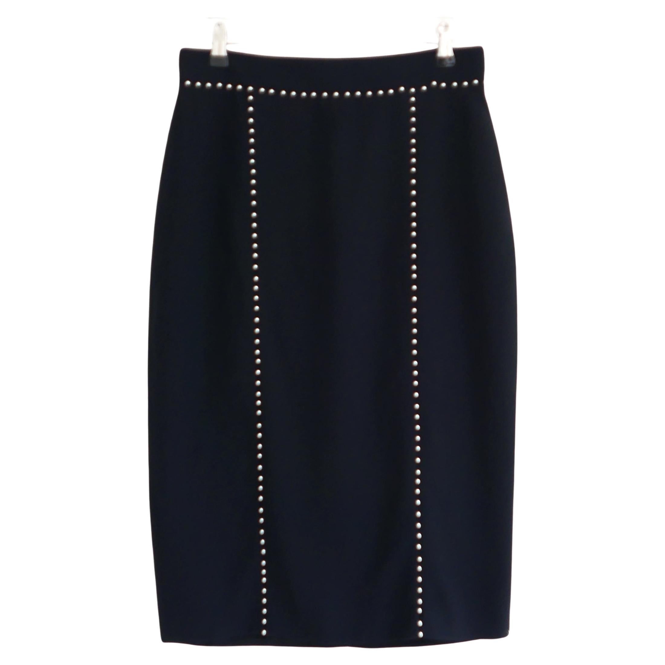 Falda con adornos de perlas Alexander McQueen Otoño 2013 en venta