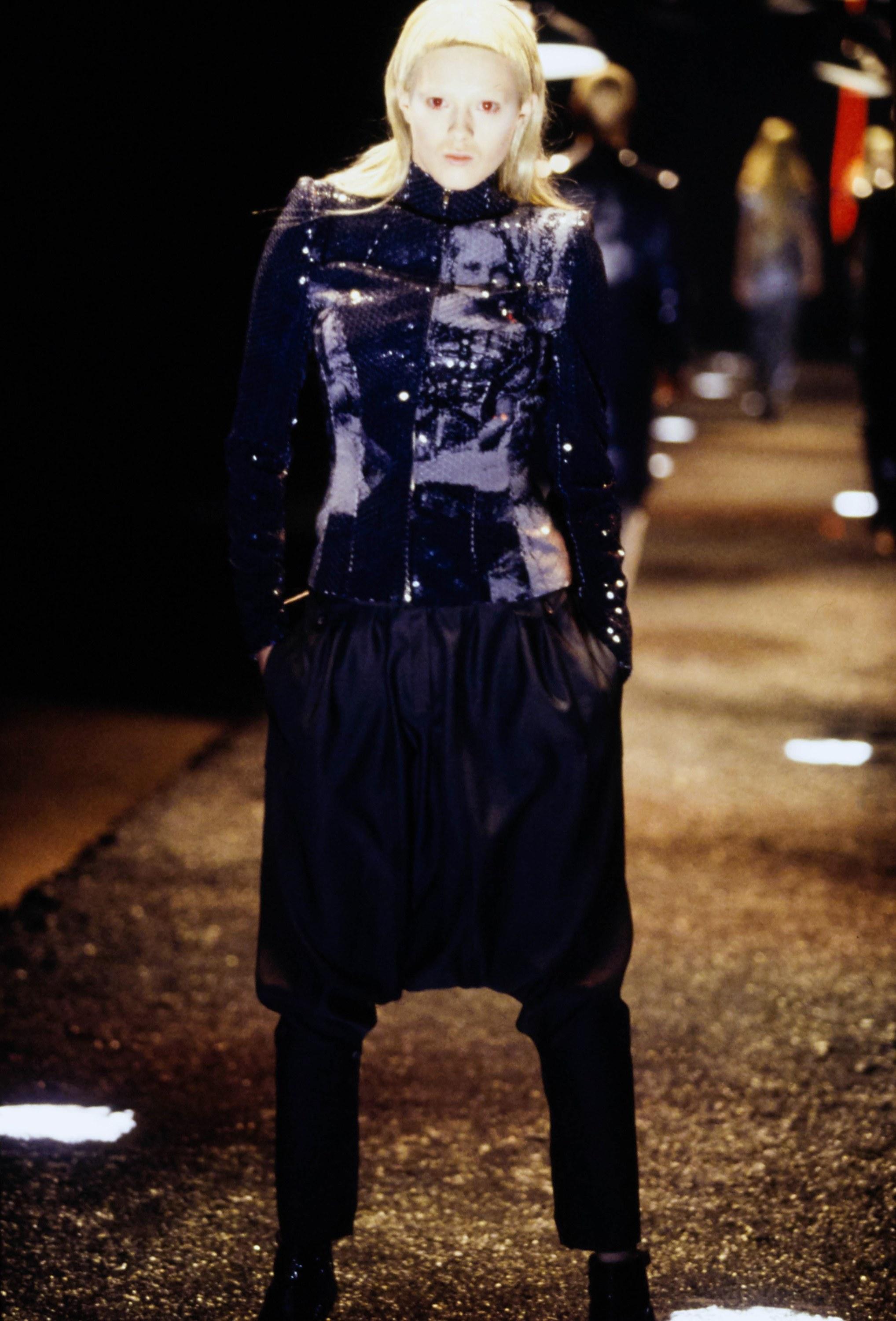 Alexander McQueen Herbst Winter 1998 Imperial Romanov Prinzessin Jacke mit Pailletten  im Zustand „Gut“ in Nice, FR