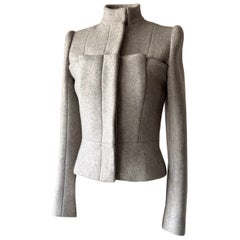 Chaqueta de lana técnica gris de Alexander McQueen, colección otoño-invierno 1999