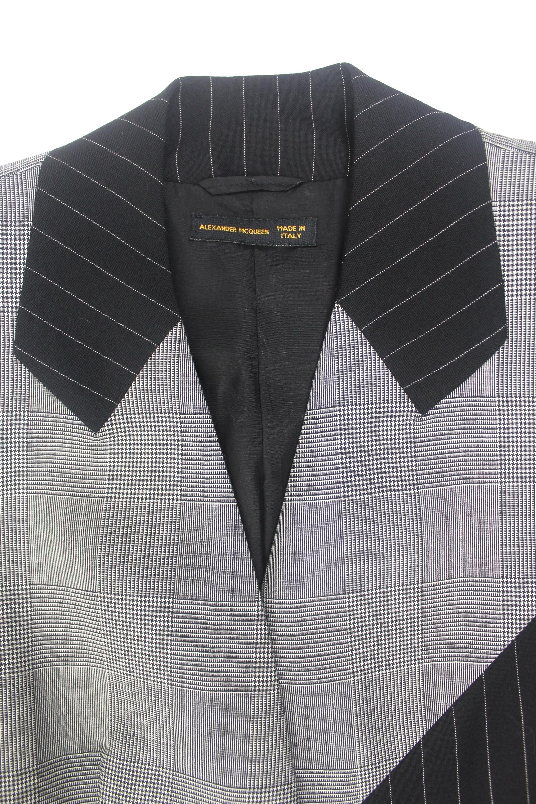 Alexander McQueen Fitted Skirt Suit 1997 Collection For Sale 3