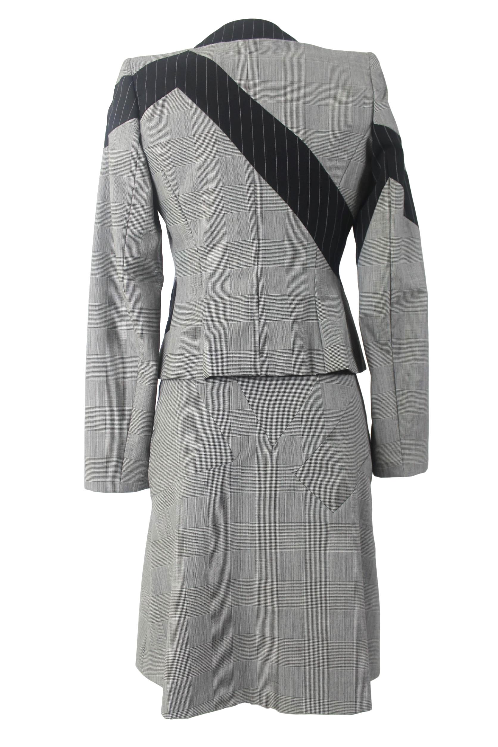 Alexander McQueen Fitted Skirt Suit 1997 Collection For Sale 4