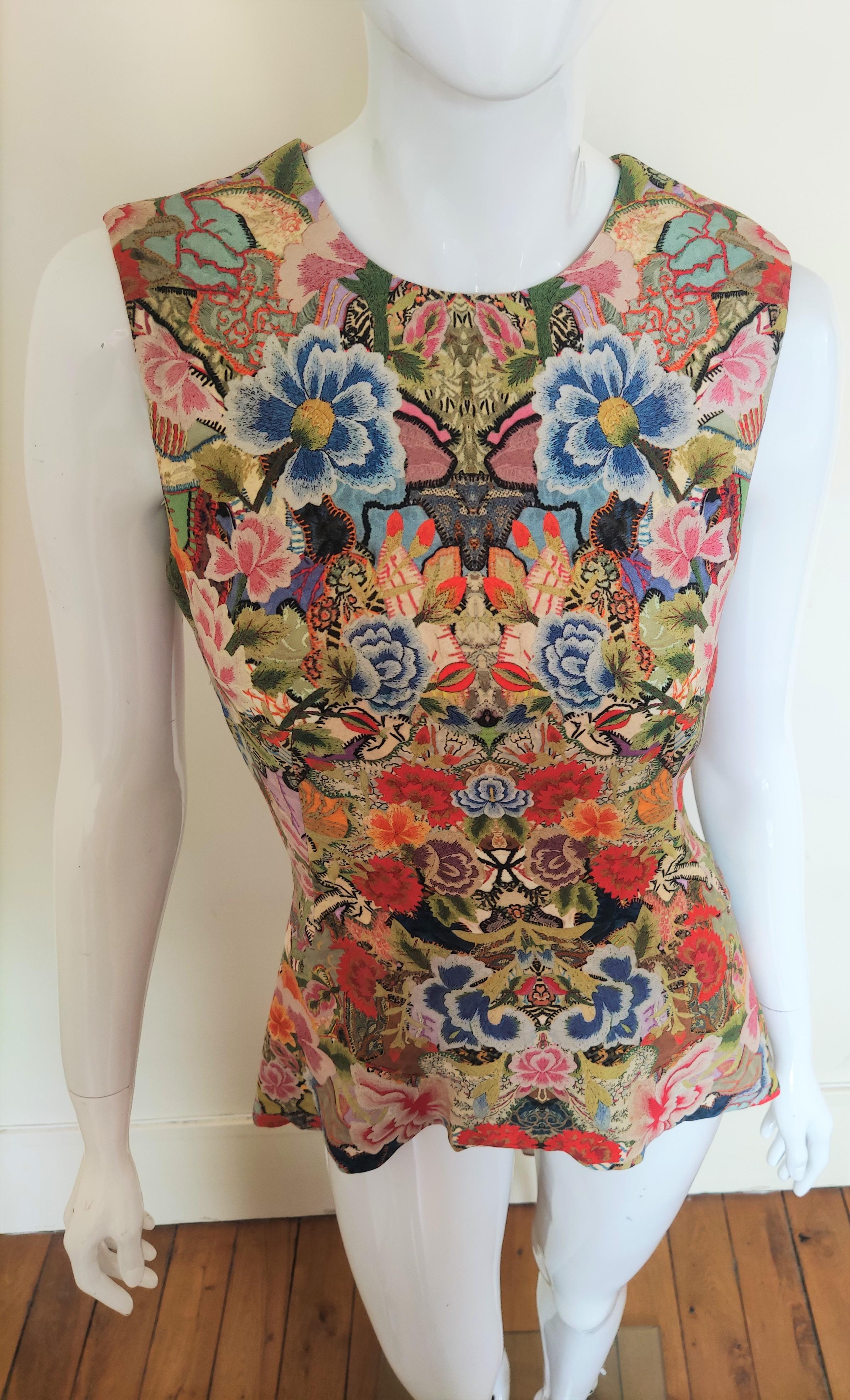 Alexander McQueen Floral Flower Runway 2004 Pre Spring Summer Tunic Dress Top In Excellent Condition For Sale In PARIS, FR