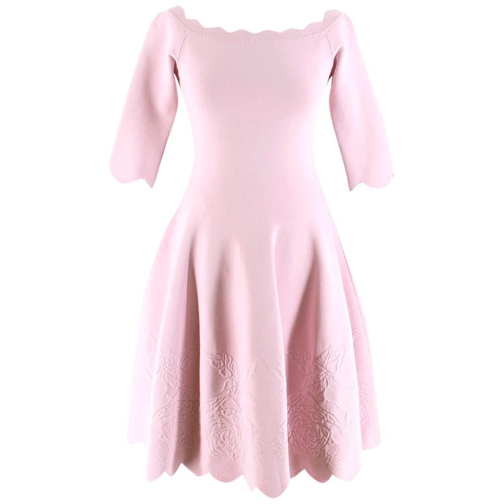 Alexander McQueen Floral Jacquard Knit Pink Scalloped Dress S For Sale