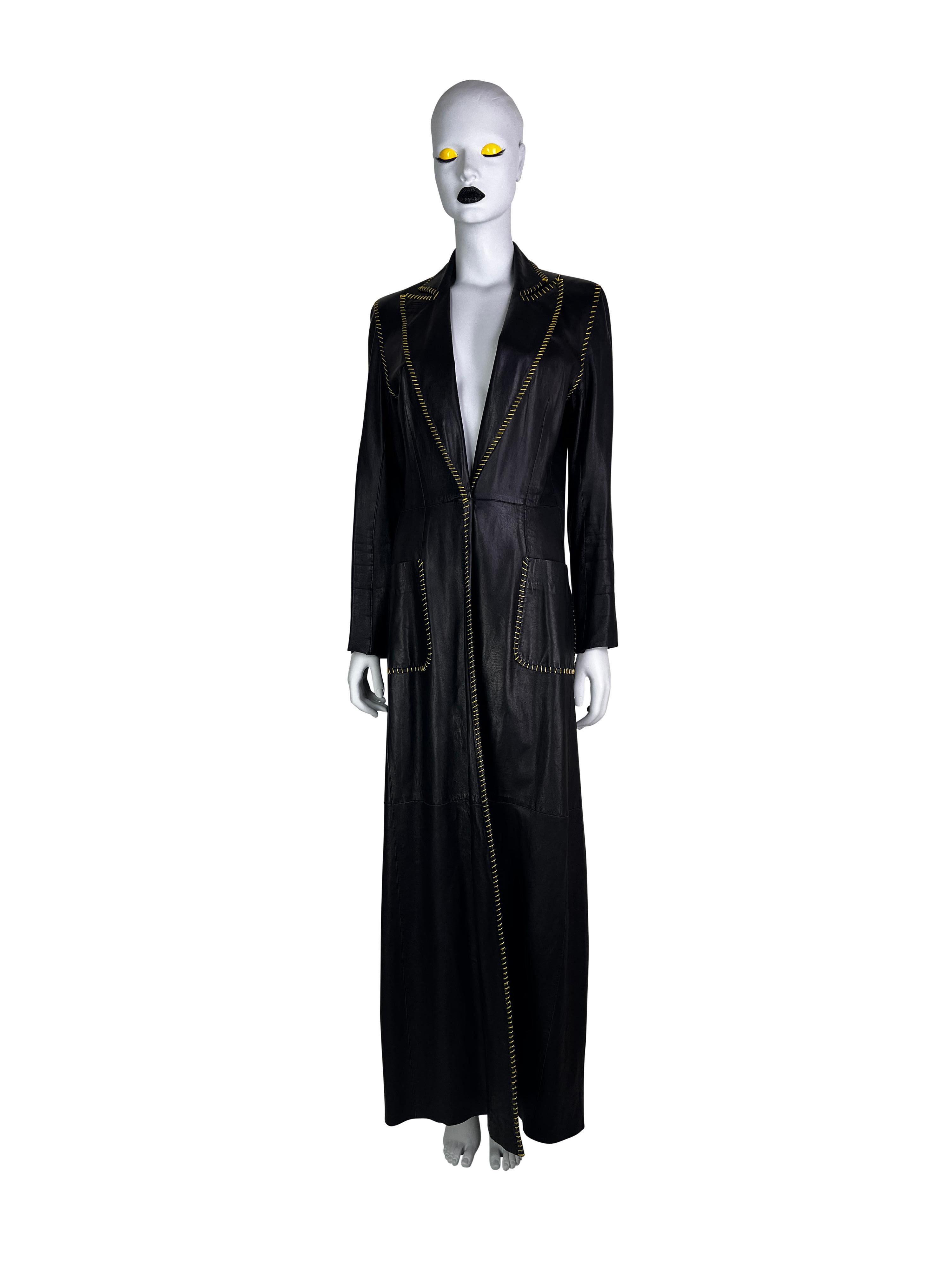 Alexander McQueen for Givenchy Spring 2000 Leather Coat For Sale 3