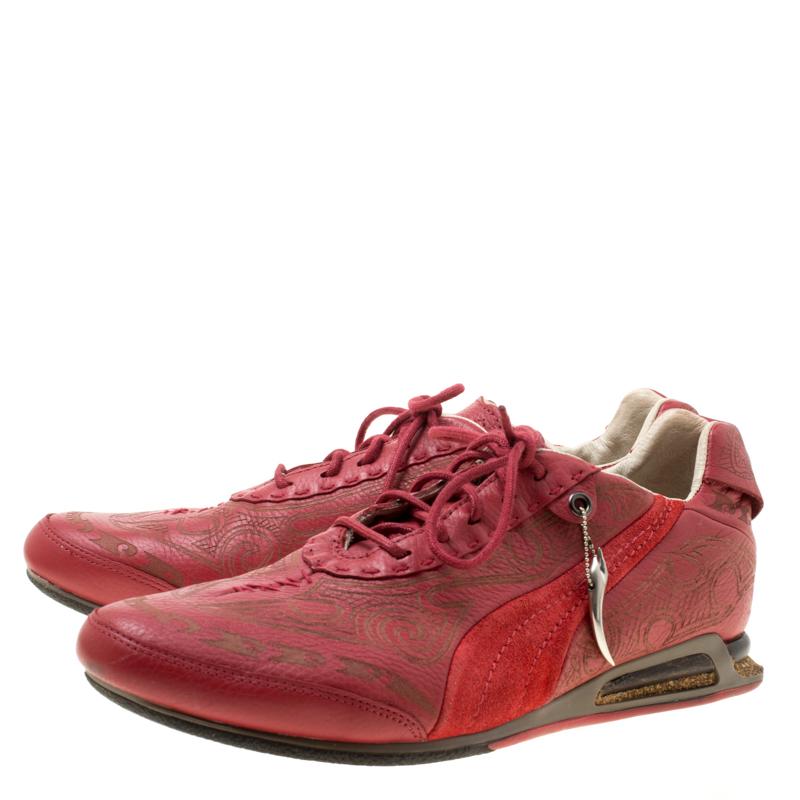 Alexander McQueen For Puma Red Etched Leather Sneakers Size 44 In Good Condition In Dubai, Al Qouz 2