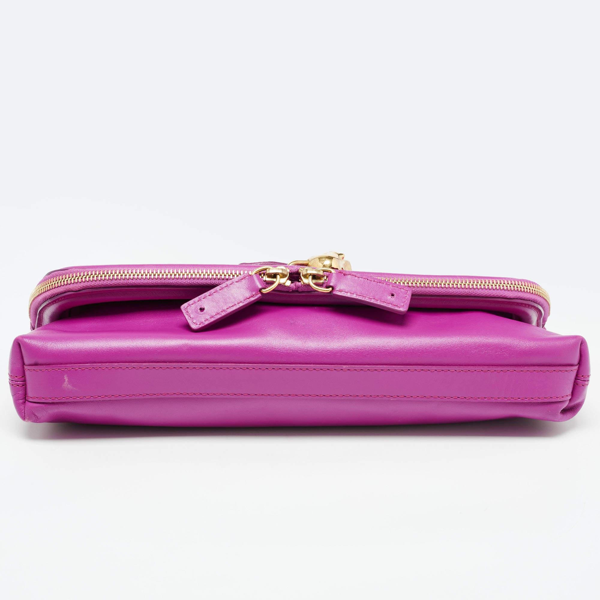 Alexander McQueen Fucshia Leather Skull Padlock Fold Over Clutch For Sale 1