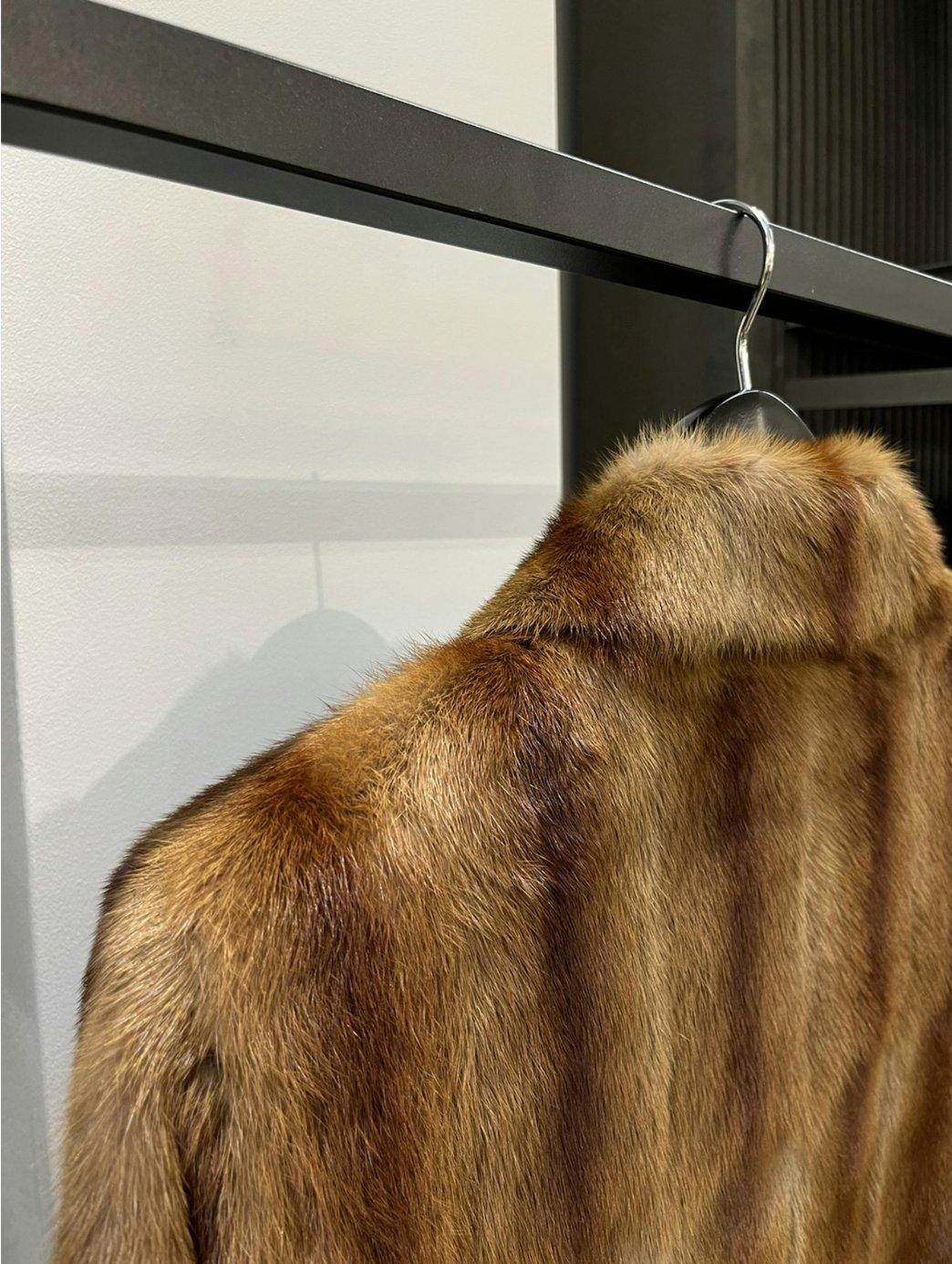 Alexander McQueen F/W 2005 Fur Shawl Coat For Sale 14