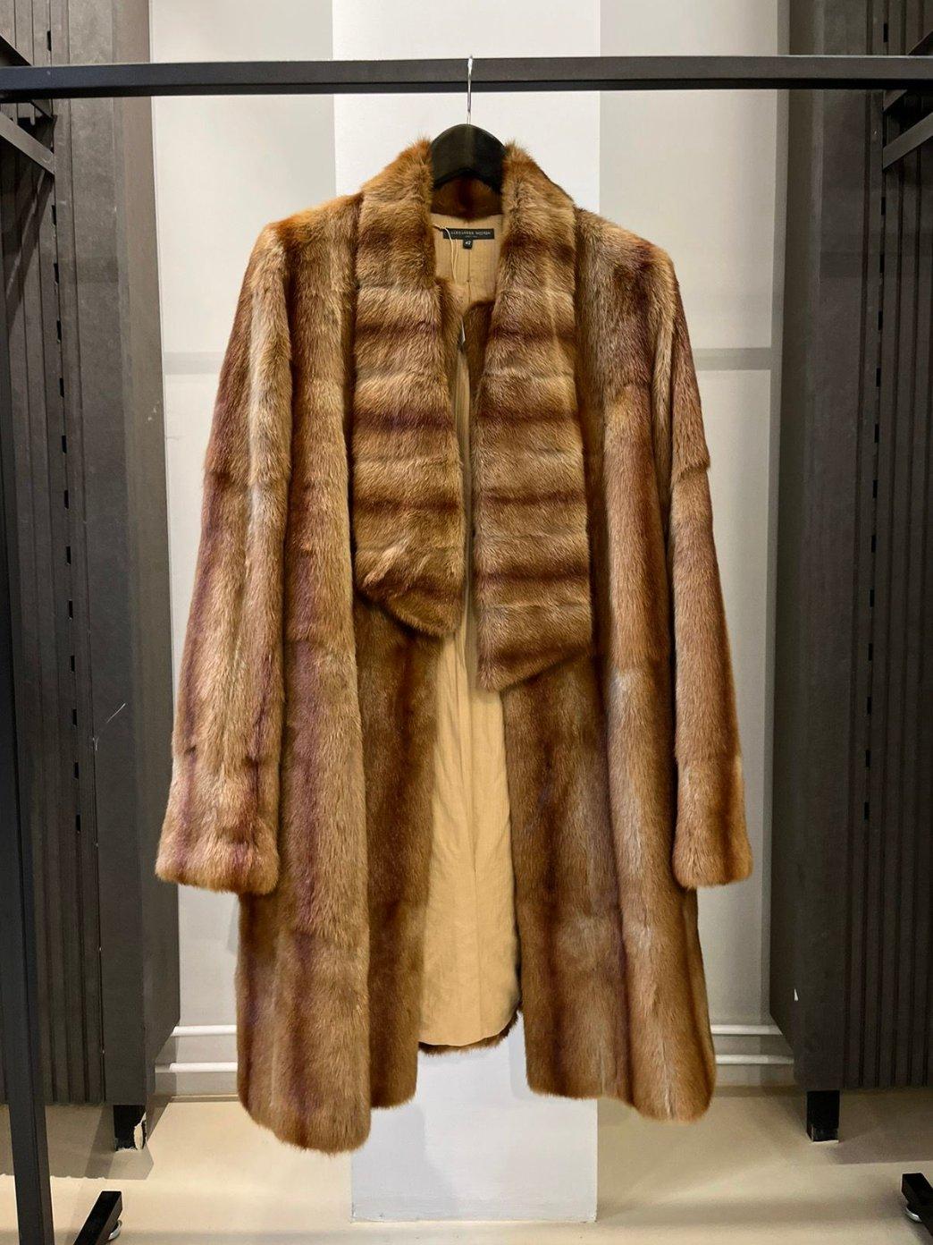 Alexander McQueen F/W 2005 Fur Shawl Coat For Sale 1