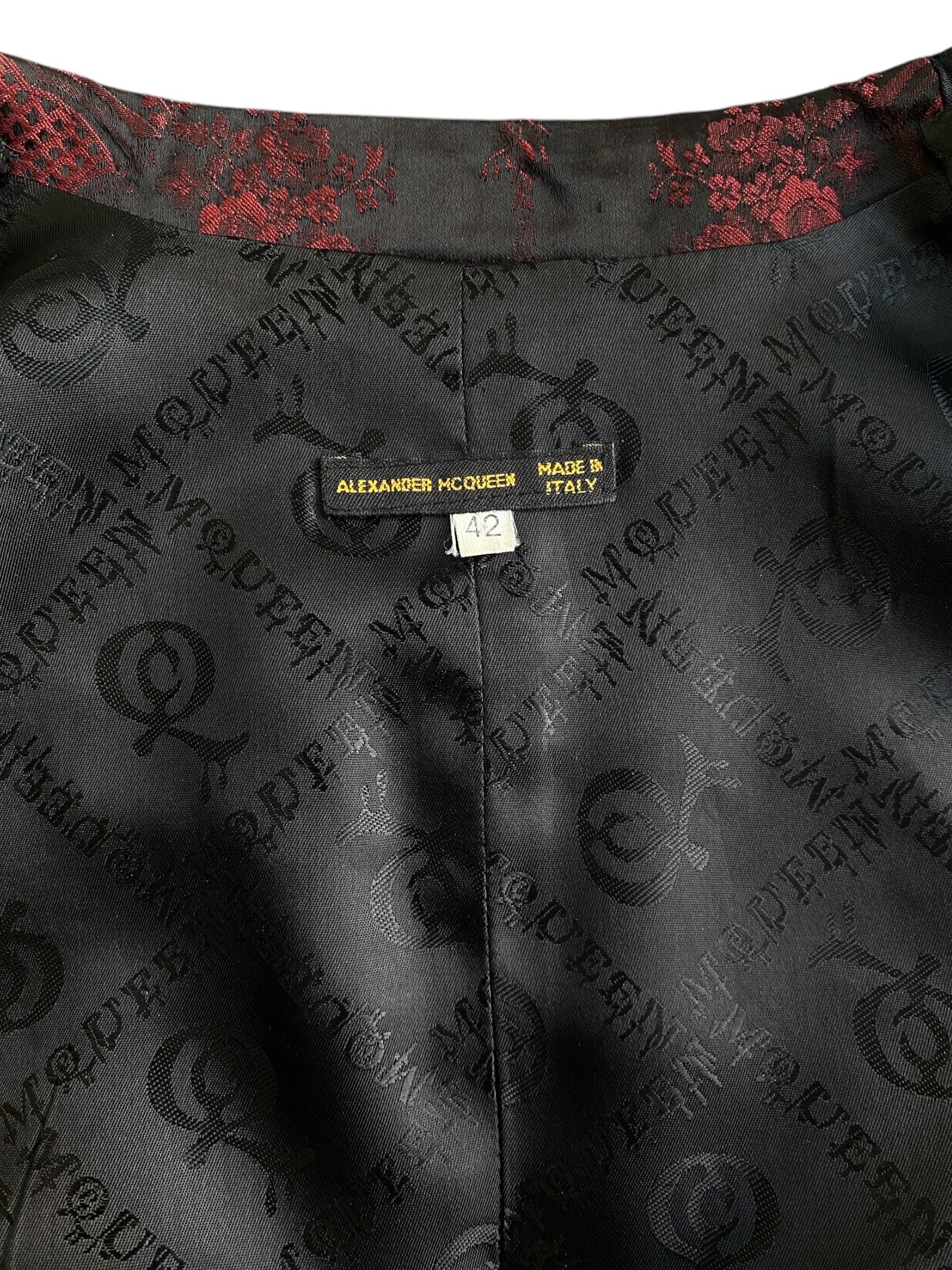 ALEXANDER MCQUEEN fw1998 «JOAN» BLACK & RED JACQUARD FLORAL WAISTCOAT 5