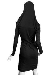 ALEXANDER MCQUEEN fw2008 «THE GIRL WHO LIVED IN A TREE» BLACK HOODED DRESS