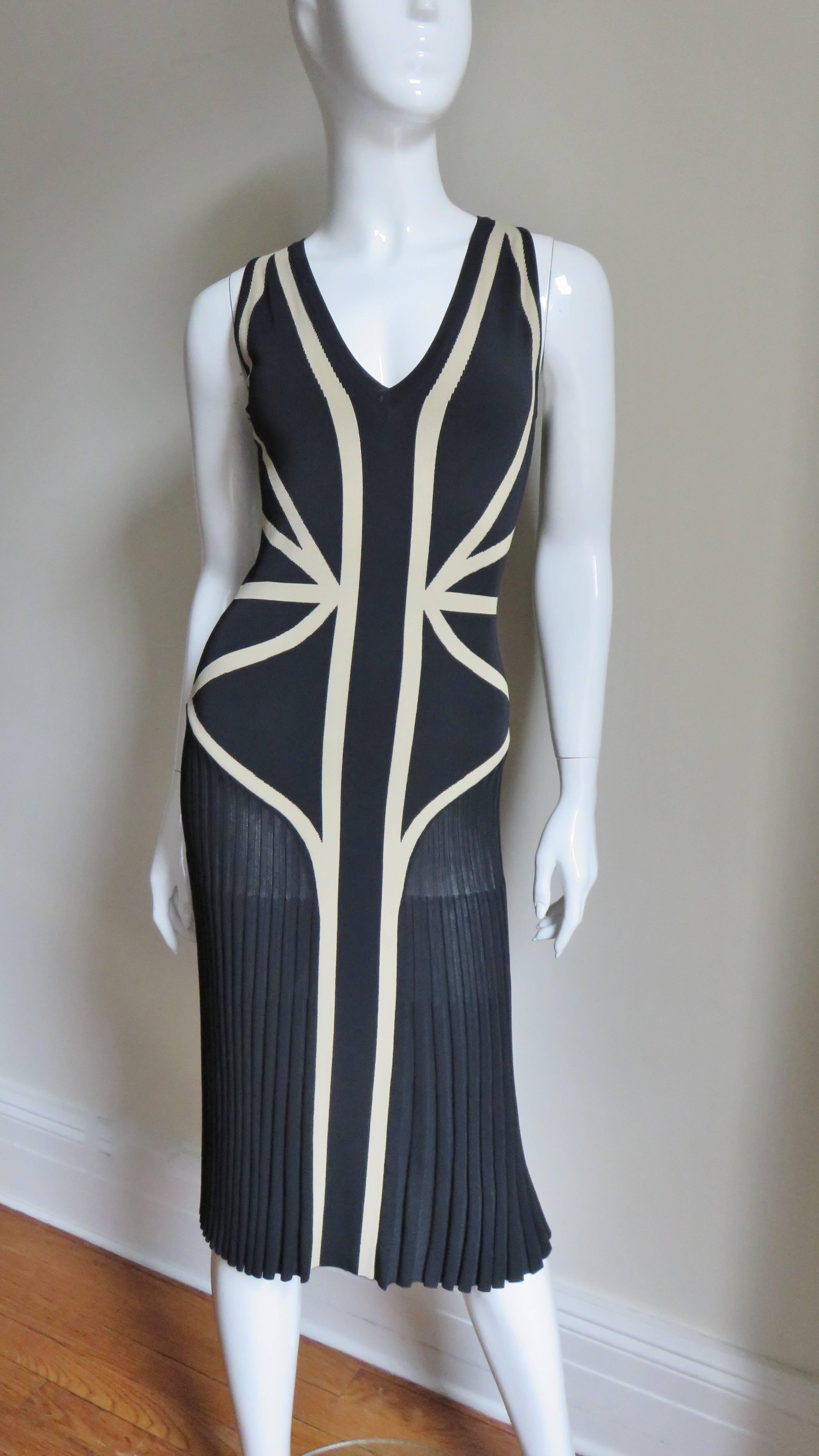 Alexander McQueen Geometric Color Block Dress In Excellent Condition For Sale In Water Mill, NY