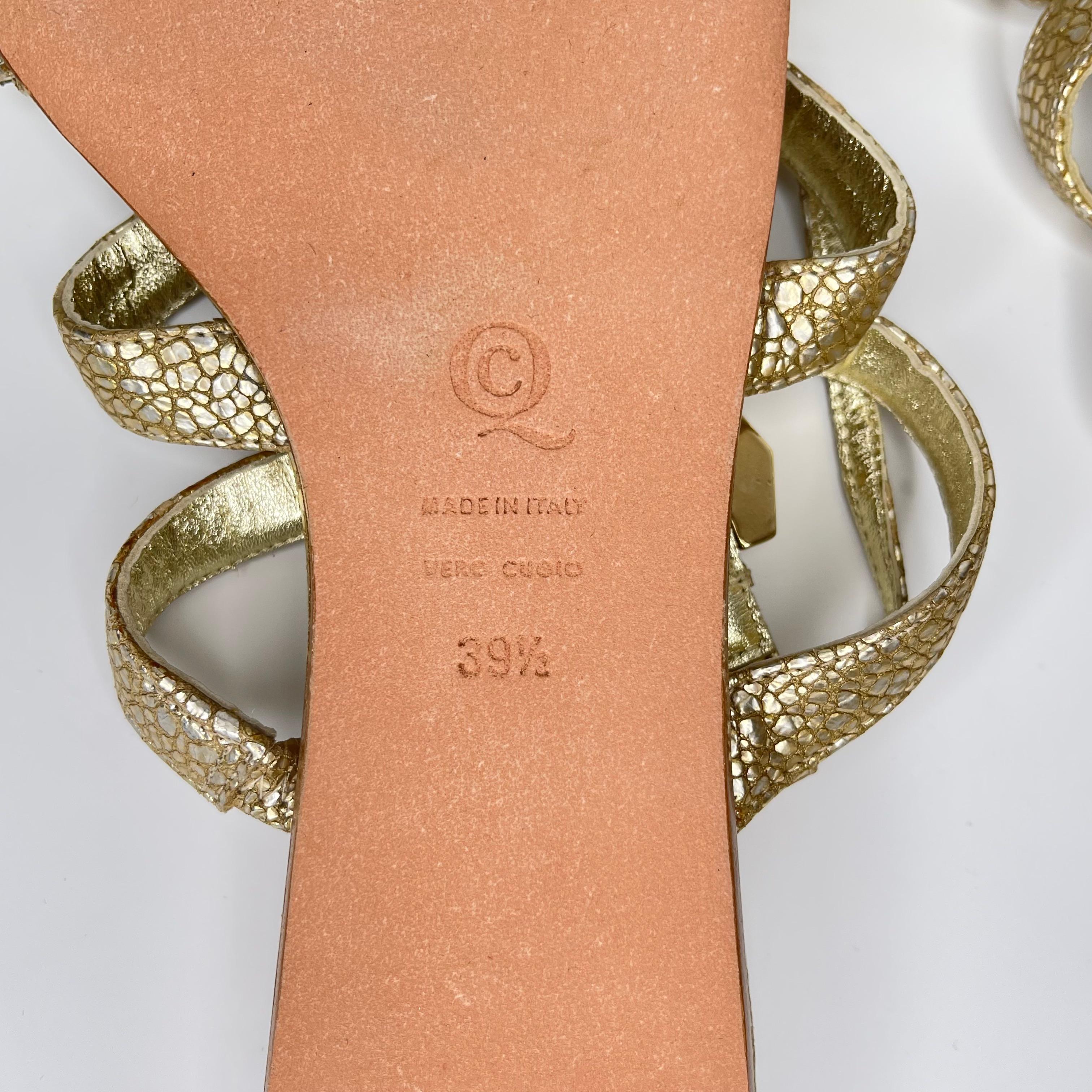 Women's Alexander McQueen Gold Snake Embossed Leather Sandal (39.5 EU) Women’s For Sale