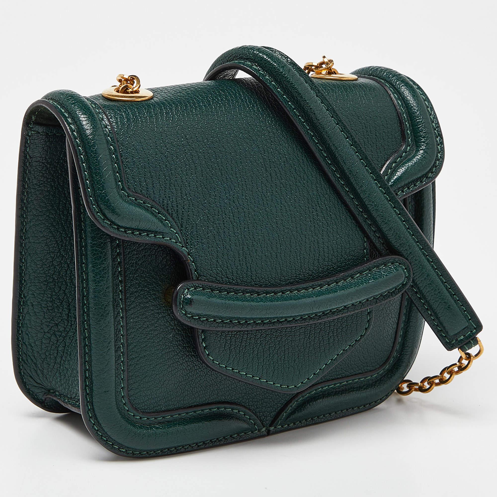 Alexander McQueen Green Leather Mini Heroine Chain Crossbody Bag In Fair Condition In Dubai, Al Qouz 2