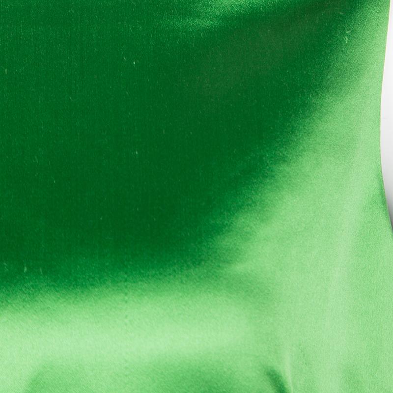 Alexander McQueen Green Silk Sleeveless Maxi Dress M im Zustand „Gut“ in Dubai, Al Qouz 2