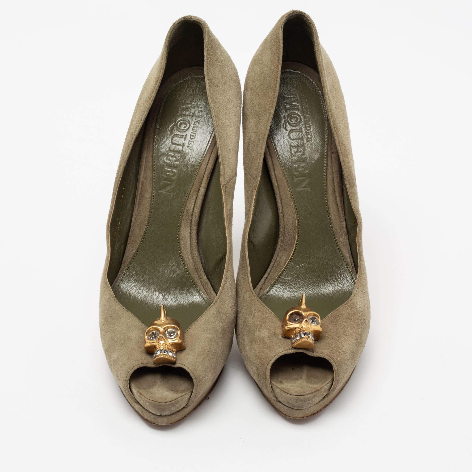 Brown Alexander McQueen Green Suede Crystal Embellished Skull Peep Toe Pumps Size 38.5