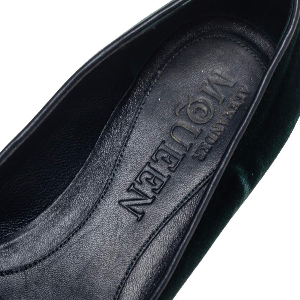 Alexander McQueen Green Velvet Skull Embroidered Smoking Slippers Size 37 2