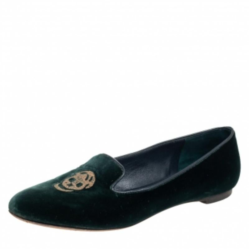 Alexander McQueen Grüne Smoking-Sessel mit Totenkopfstickerei aus Samt Größe 37 im Angebot 2