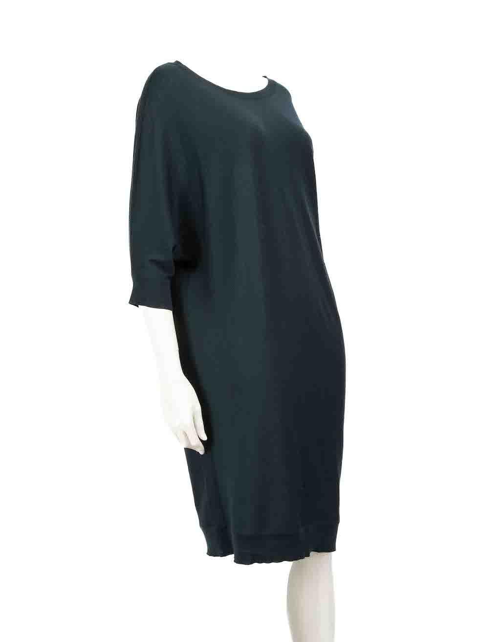 CONDITION is Very good. Minimal wear to dress is evident. Minimal wear to the front is seen with piling along with pulls to the weave on this used Alexander McQueen designer resale item.
 
 
 
 Details
 
 
 Green
 
 Wool
 
 Knit dress
 
 Knee