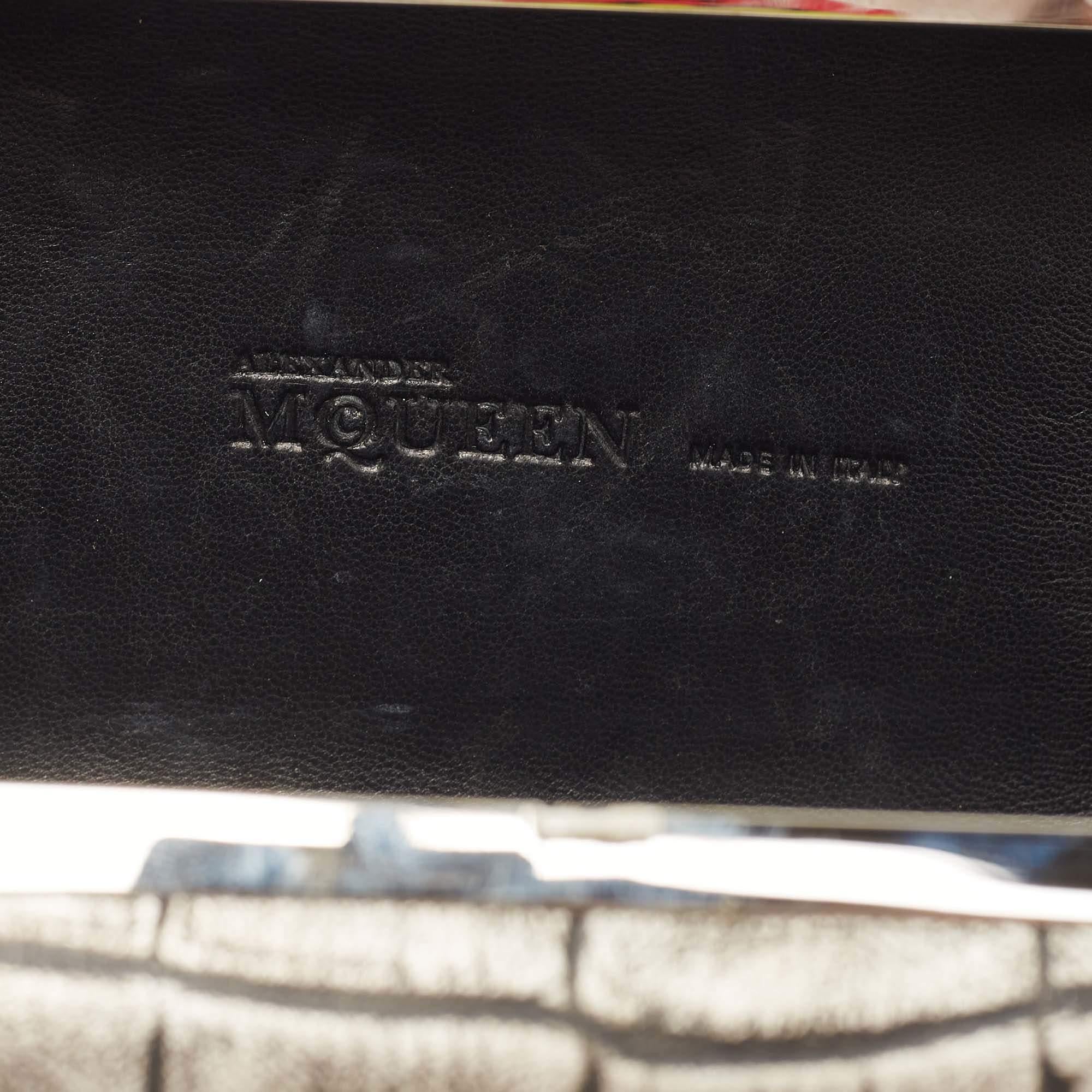 Alexander McQueen Grey/Black Croc Embossed Leather Skull Box Clutch 5