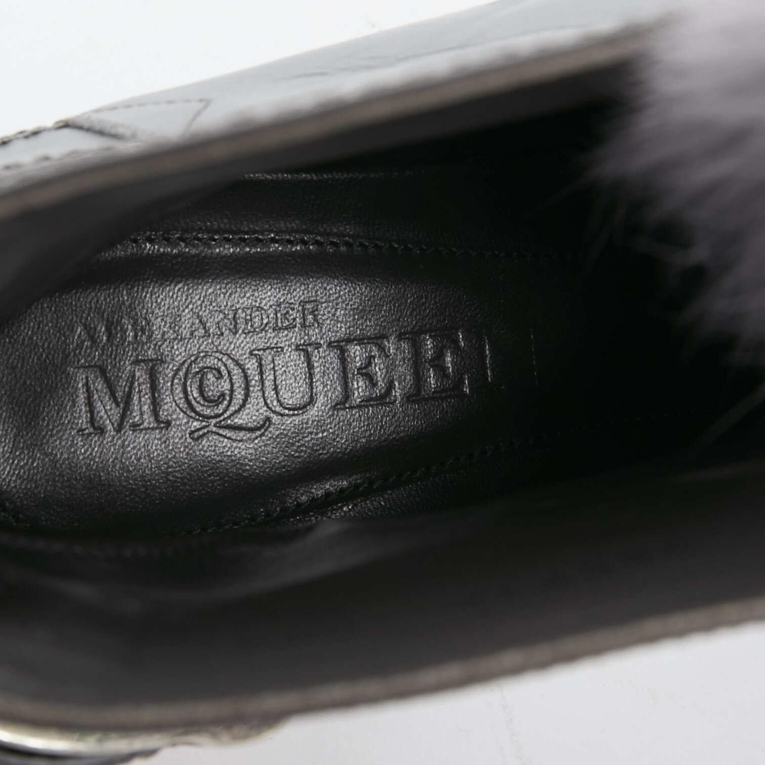 ALEXANDER MCQUEEN grey leather rabbit fur trimmed buckle combat boot EU38.5 For Sale 4