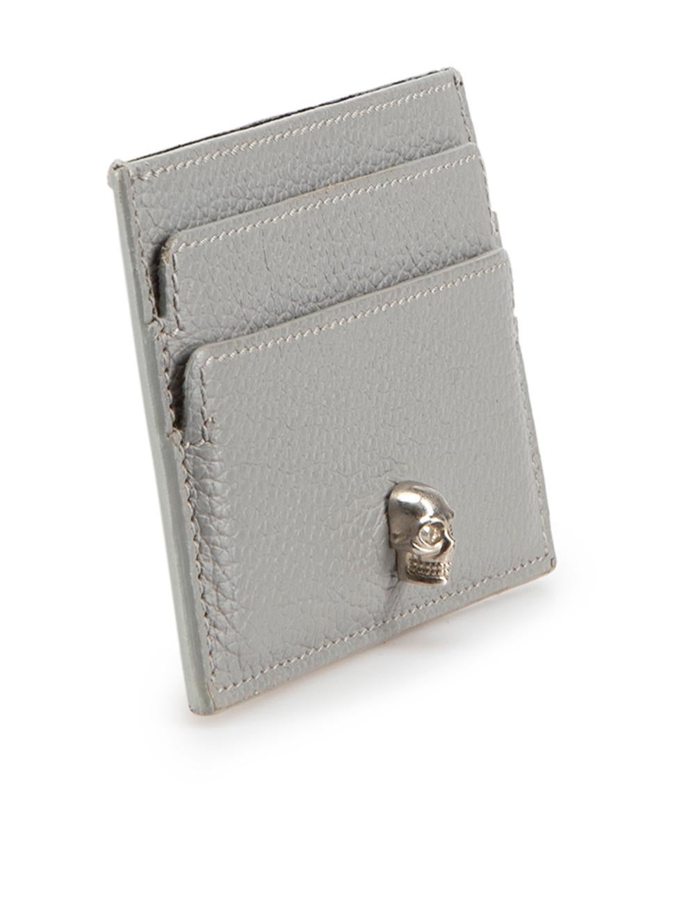 CONDITION is Very good. Minimal wear to card holder is evident. Minimal wear to the front-left base corner with light scuffing to the trim on this used Alexander McQueen designer resale item.



Details


Grey

Leather

Card holder

Silver skull