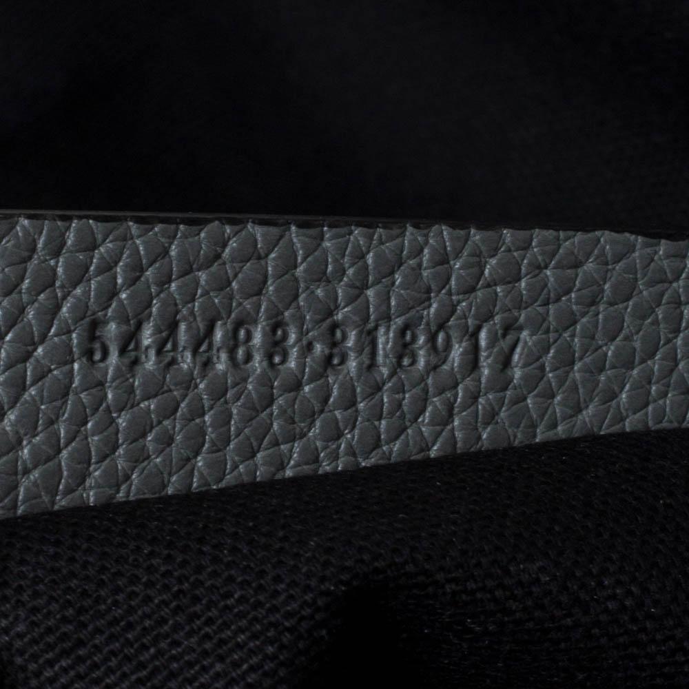 Alexander McQueen Grey Leather Skull Padlock Fold-Over Clutch In Good Condition In Dubai, Al Qouz 2