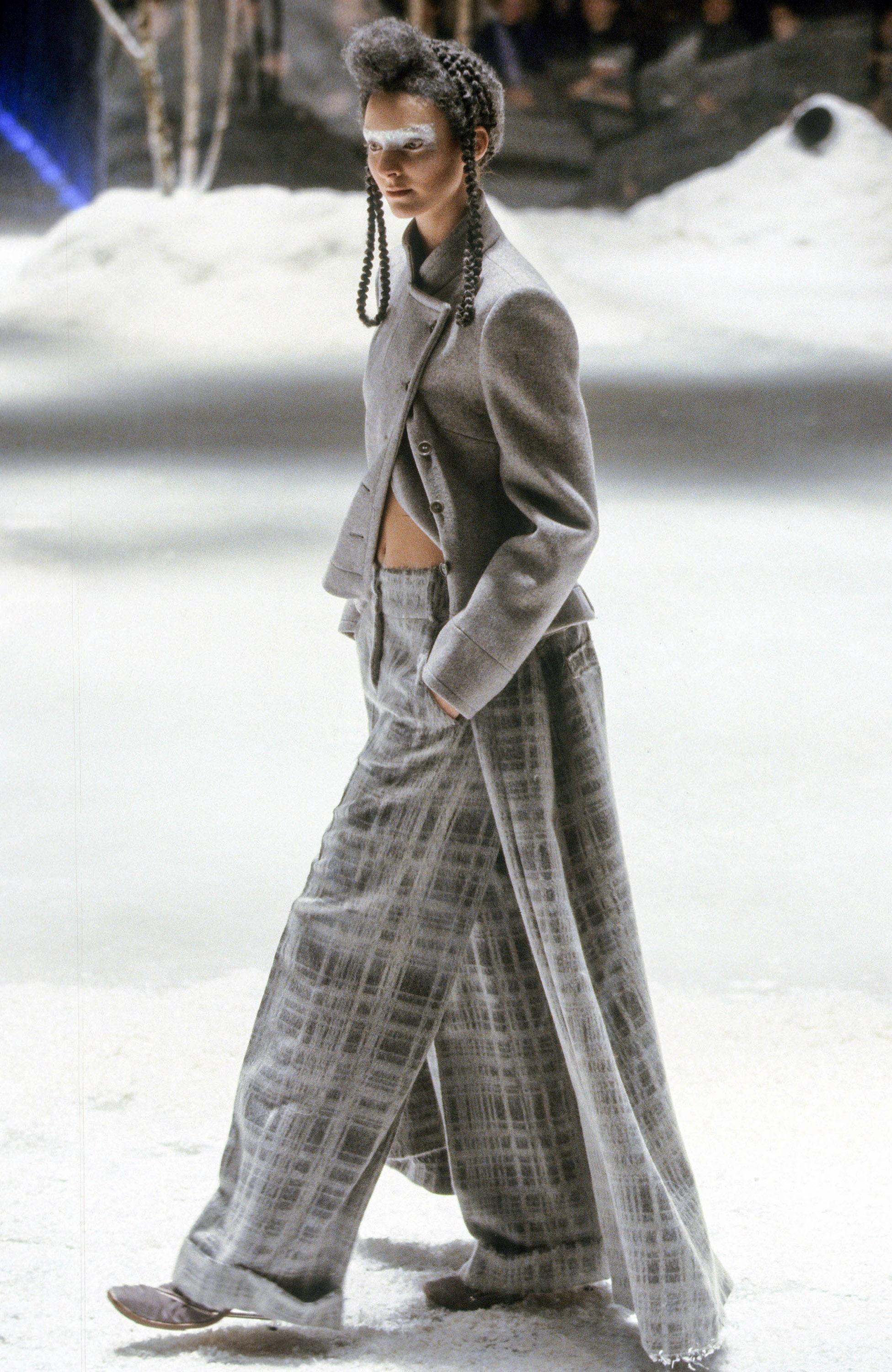 Alexander McQueen Combinaison pull et pantalon en mohair tricoté gris, automne-hiver 1999 Excellent état - En vente à London, GB