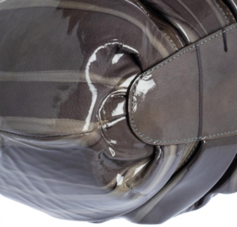 Gray Alexander McQueen Grey Patent Leather Elvie Satchel For Sale