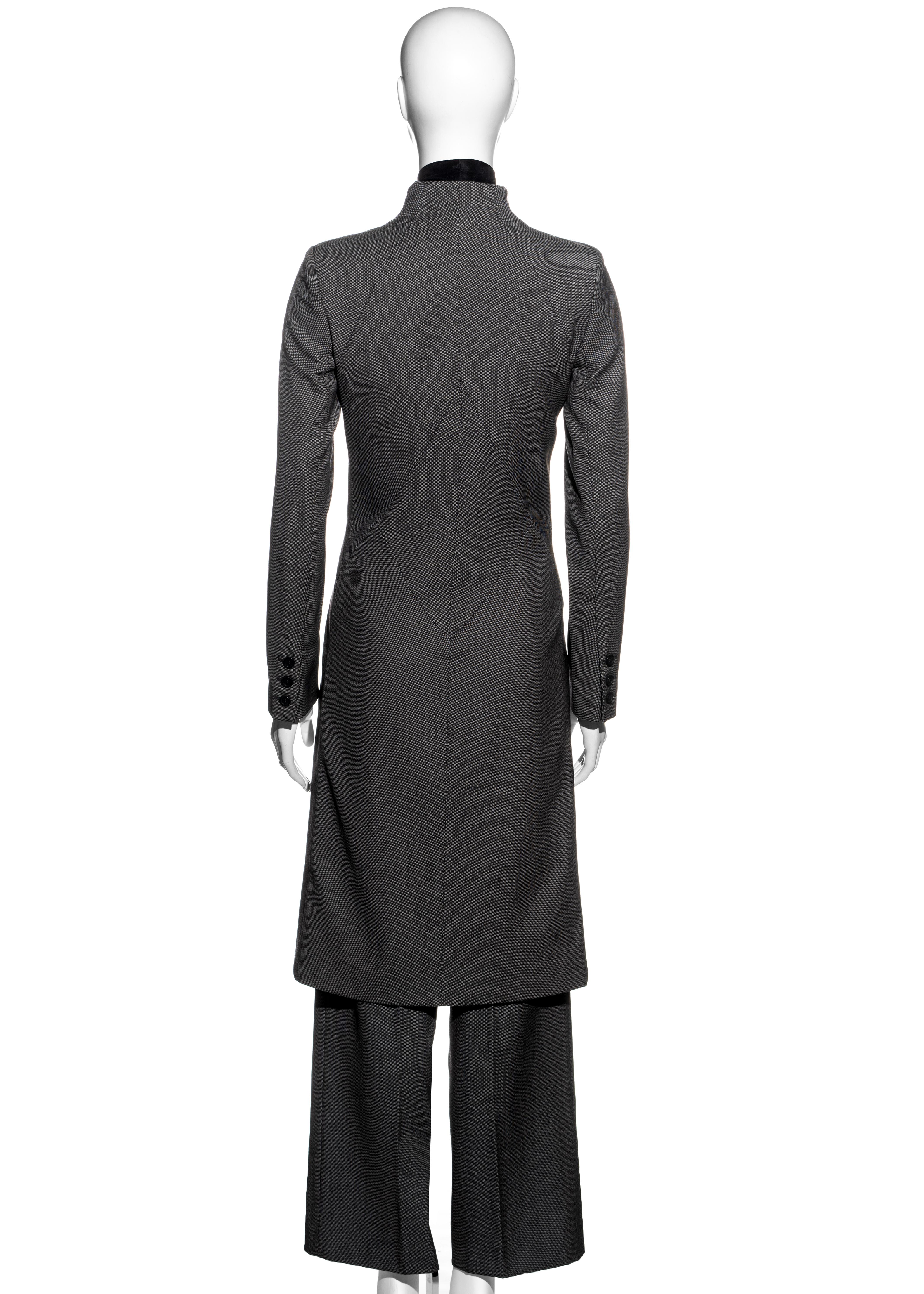 Alexander McQueen grey wool structured pant suit, fw 2000 For Sale 3