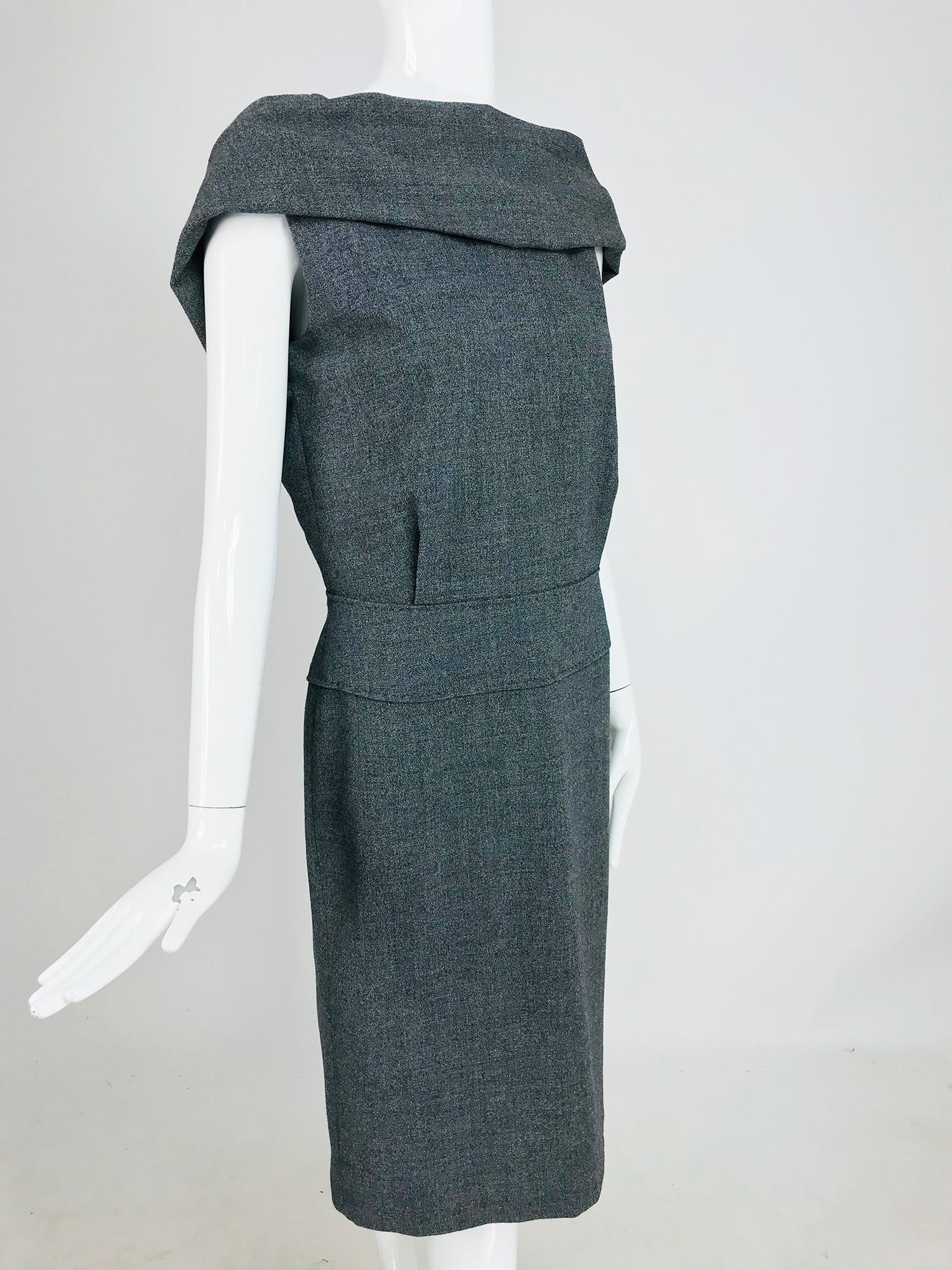 Alexander McQueen Grey Wool V Back Fitted Sheath Dress 4