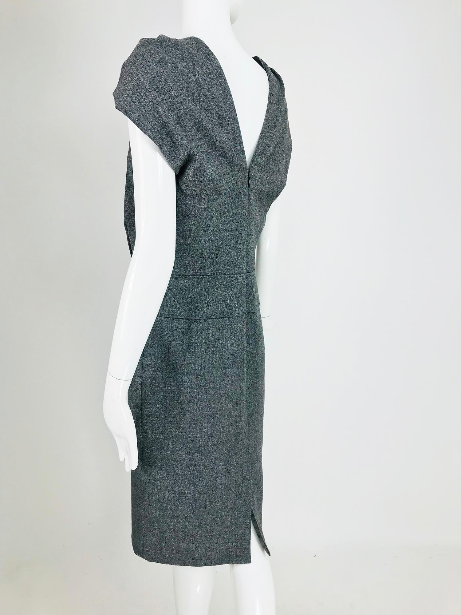 Alexander McQueen Grey Wool V Back Fitted Sheath Dress In Excellent Condition In West Palm Beach, FL