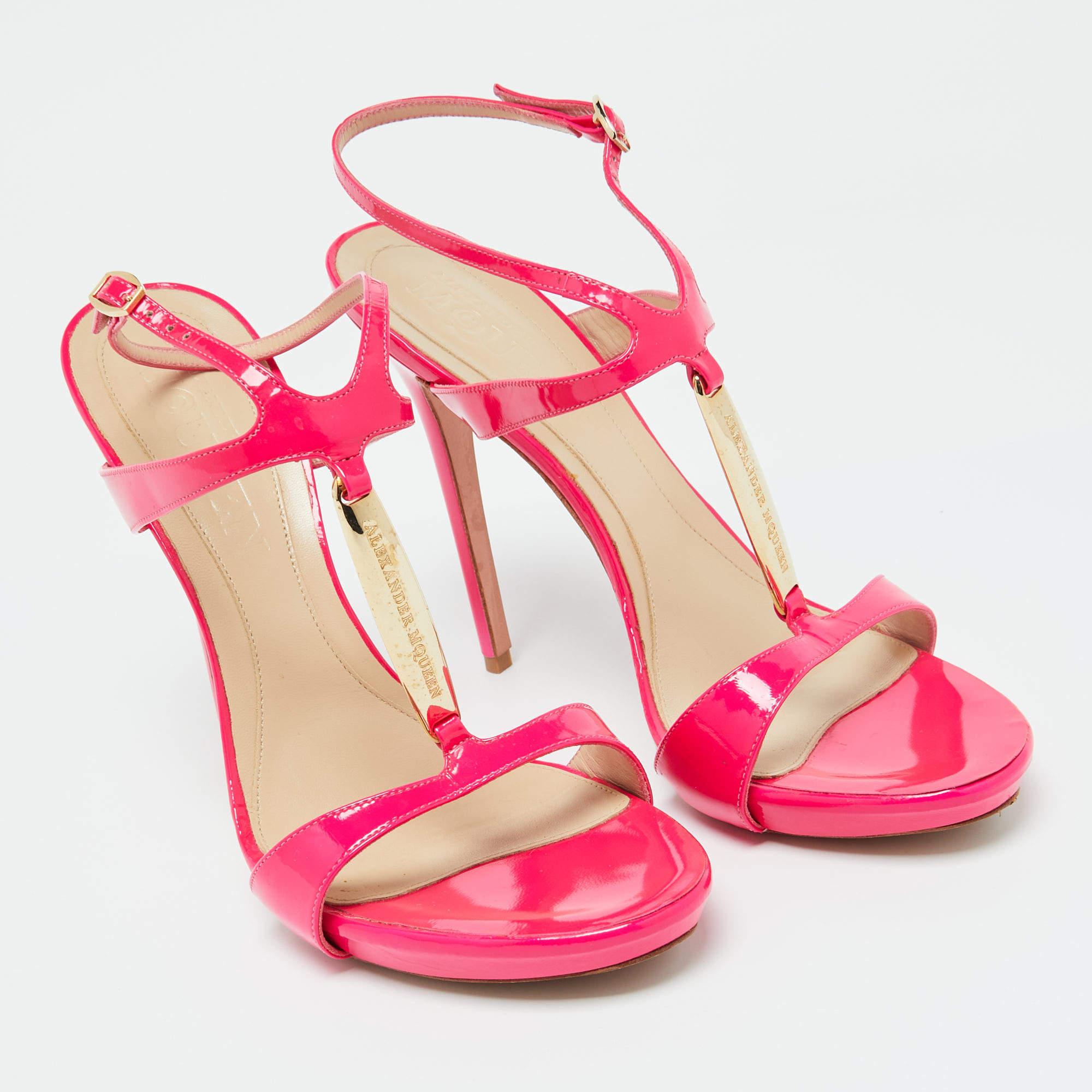Women's Alexander McQueen Hot Pink Patent Leather Ankle Strap Sandals 39.5 For Sale
